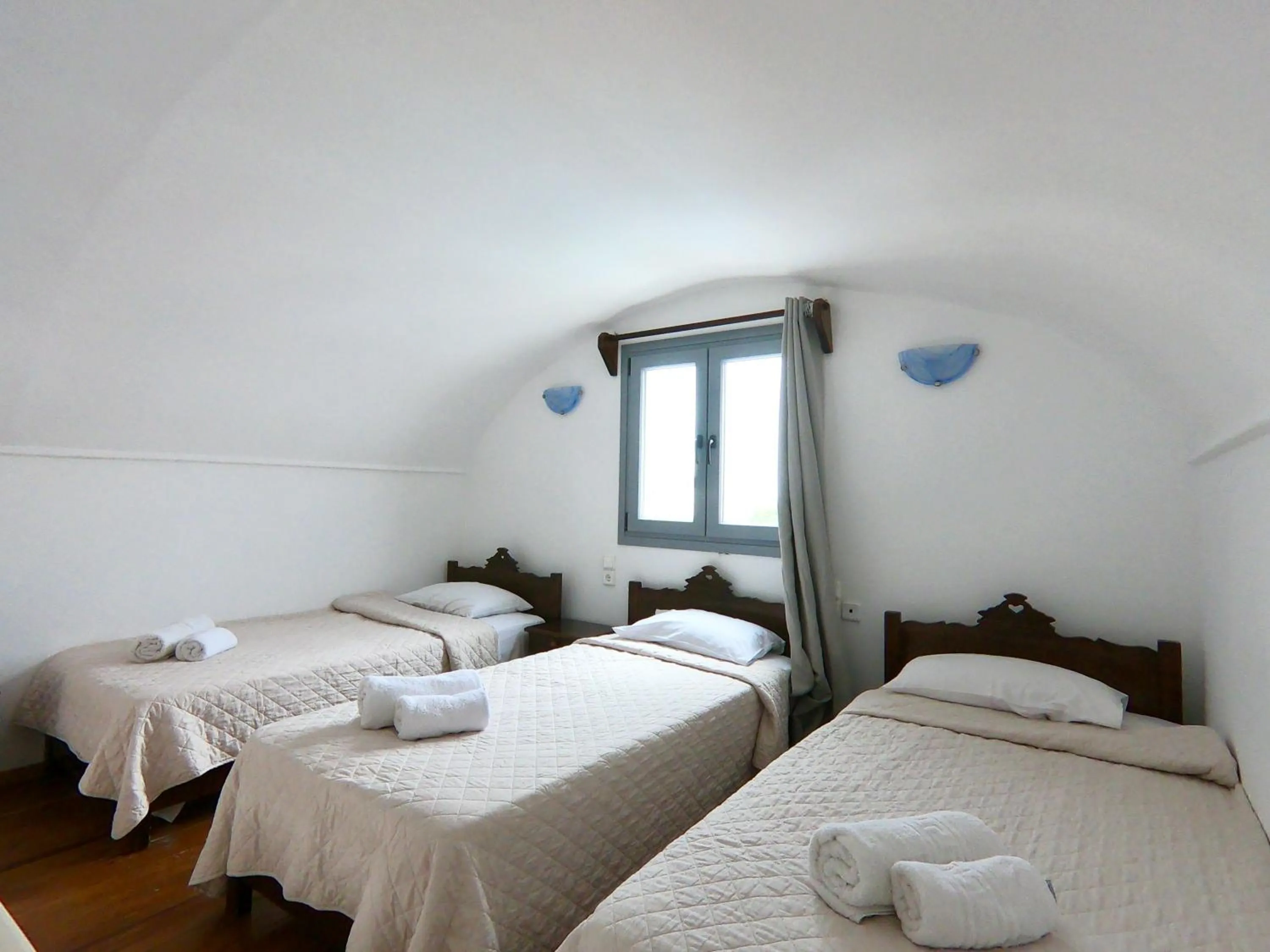 Bedroom, Bed in Anny Studios & Rooms Perissa Beach