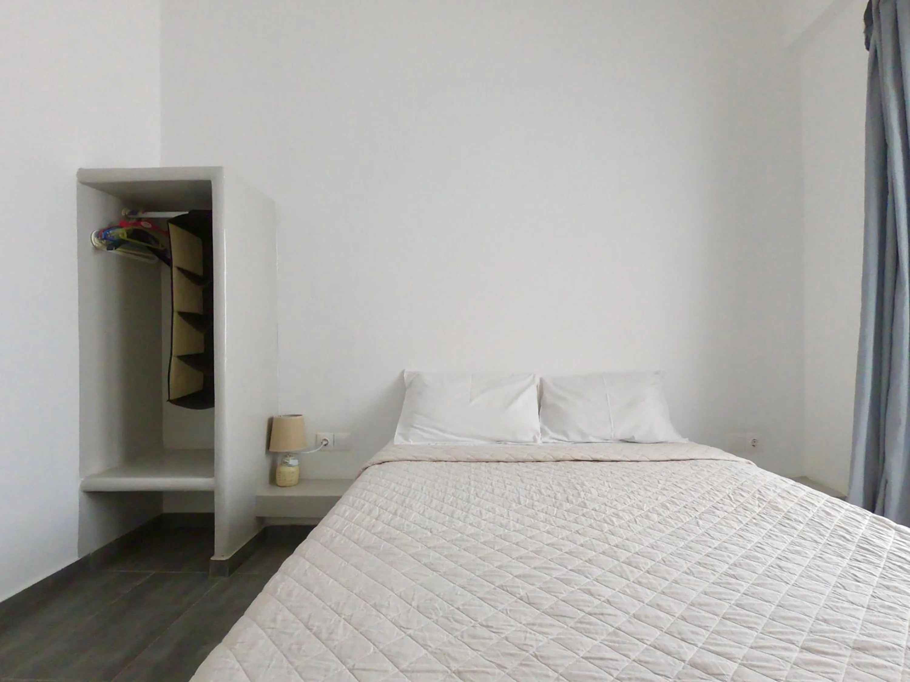 Bedroom, Bed in Anny Studios & Rooms Perissa Beach