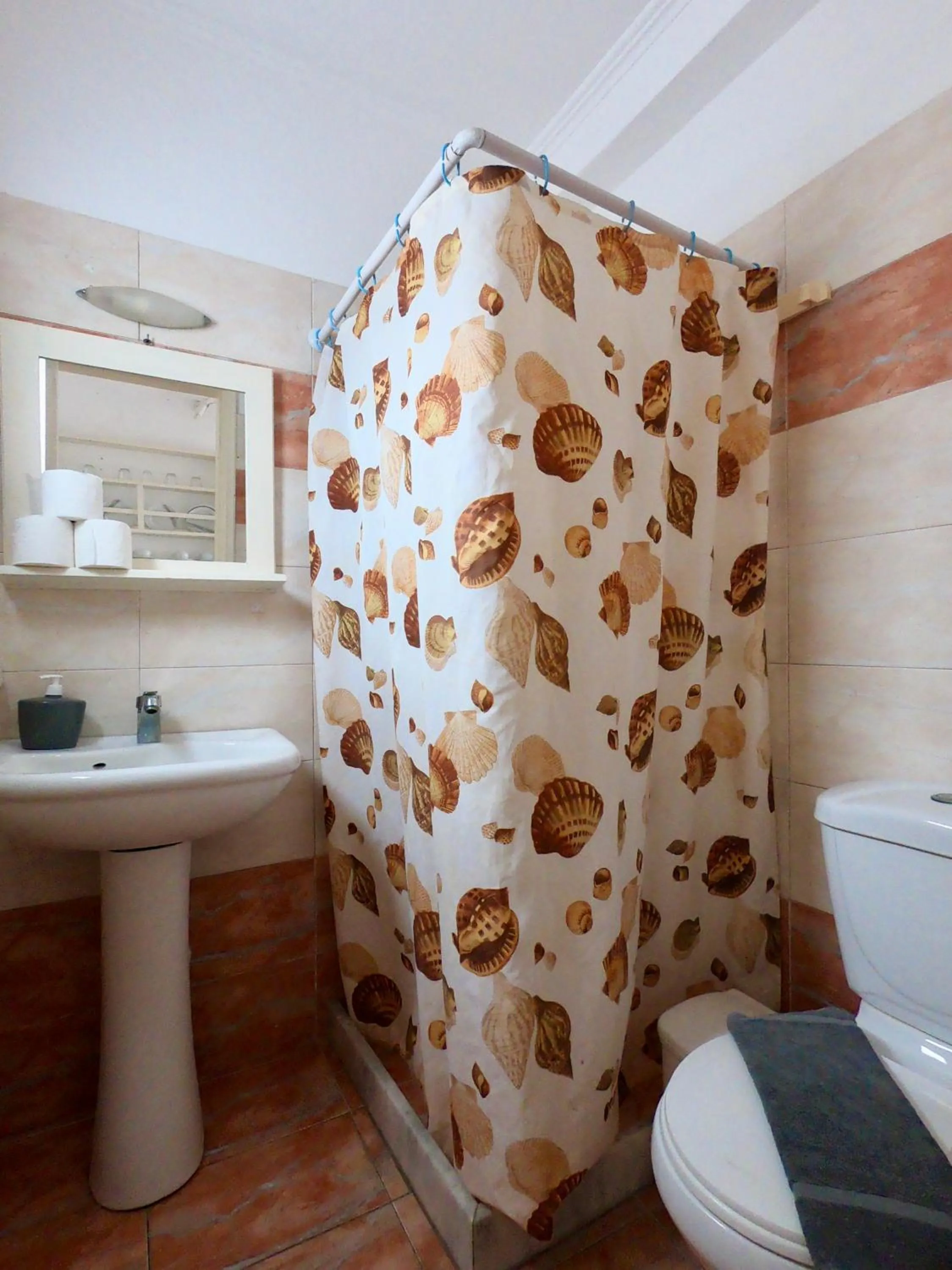 Bathroom in Anny Studios & Rooms Perissa Beach