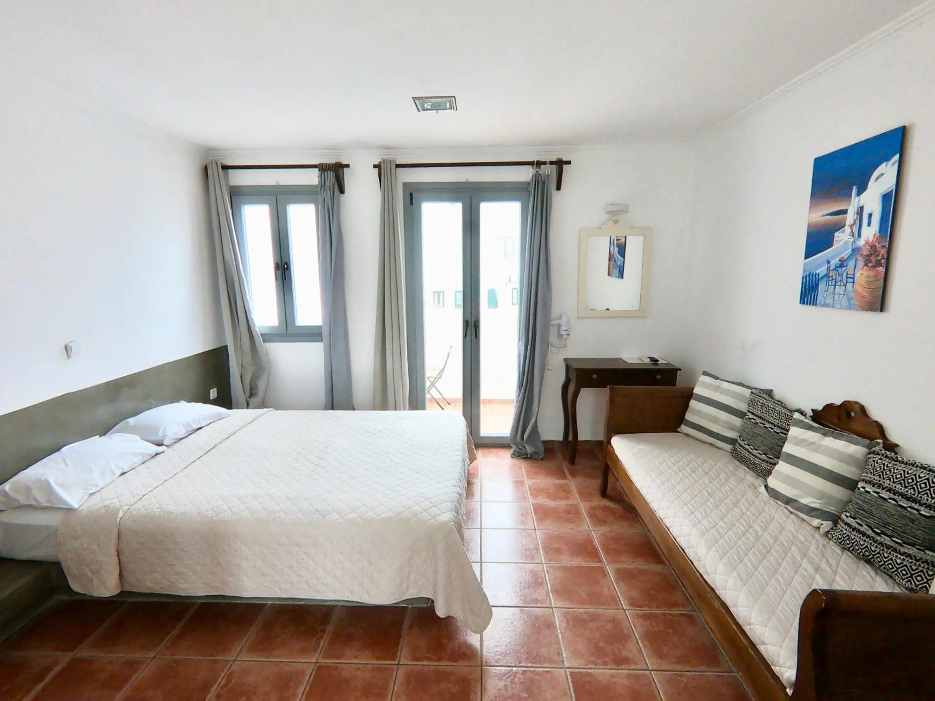 Bedroom, Bed in Anny Studios & Rooms Perissa Beach