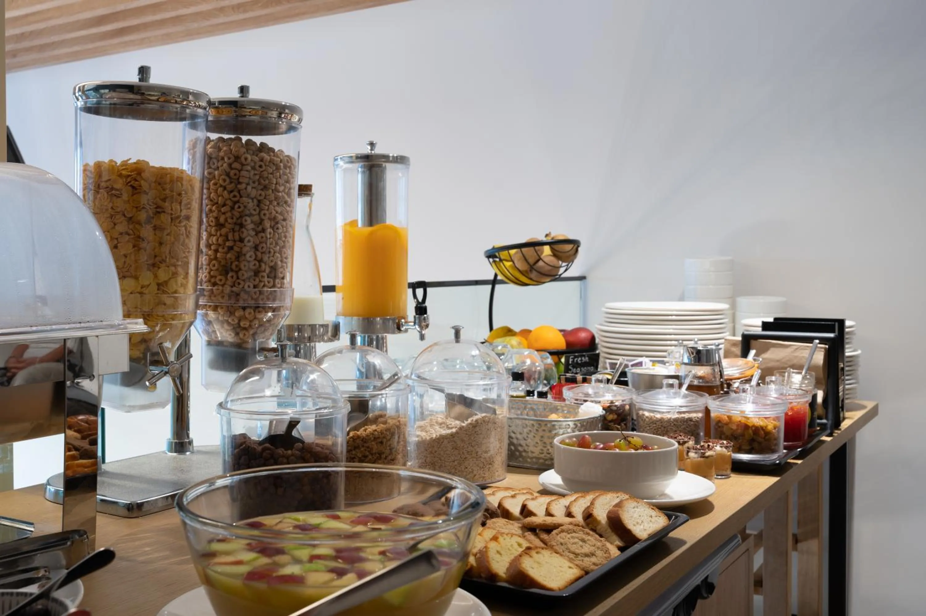 Buffet breakfast in Nema Hotel Athens