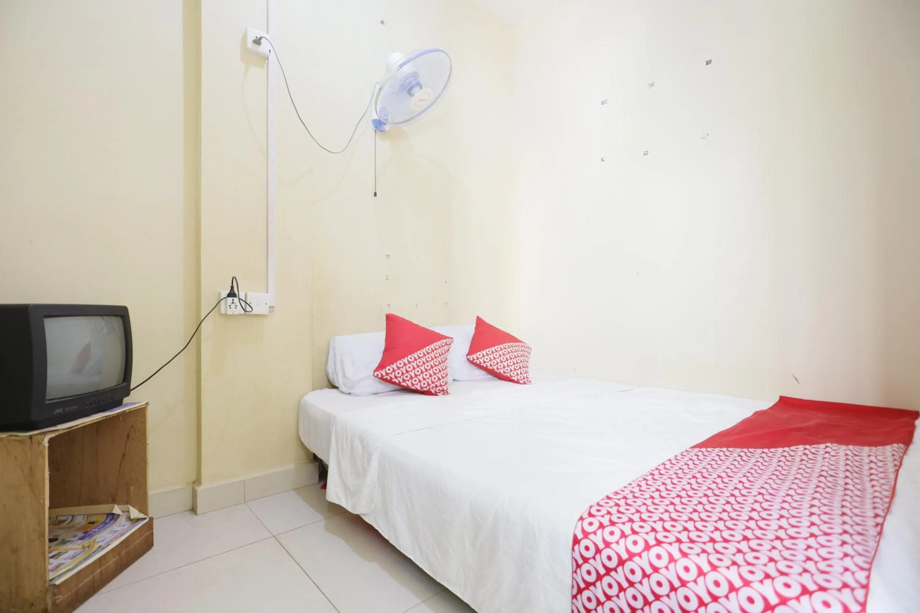 Hotel O Penginapan Pak DheNearMall Nagoya Hill