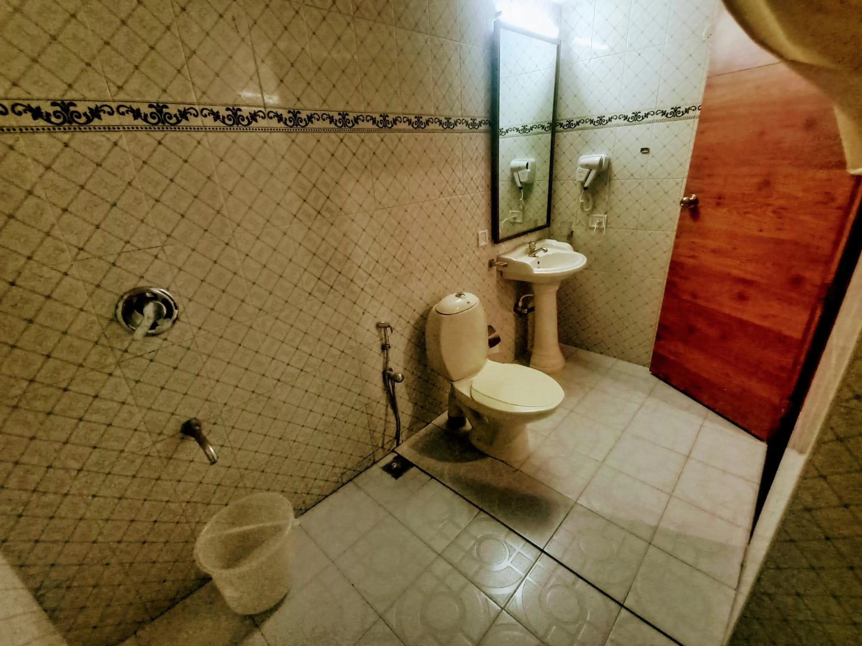 Bathroom in Pearlspot Hotel