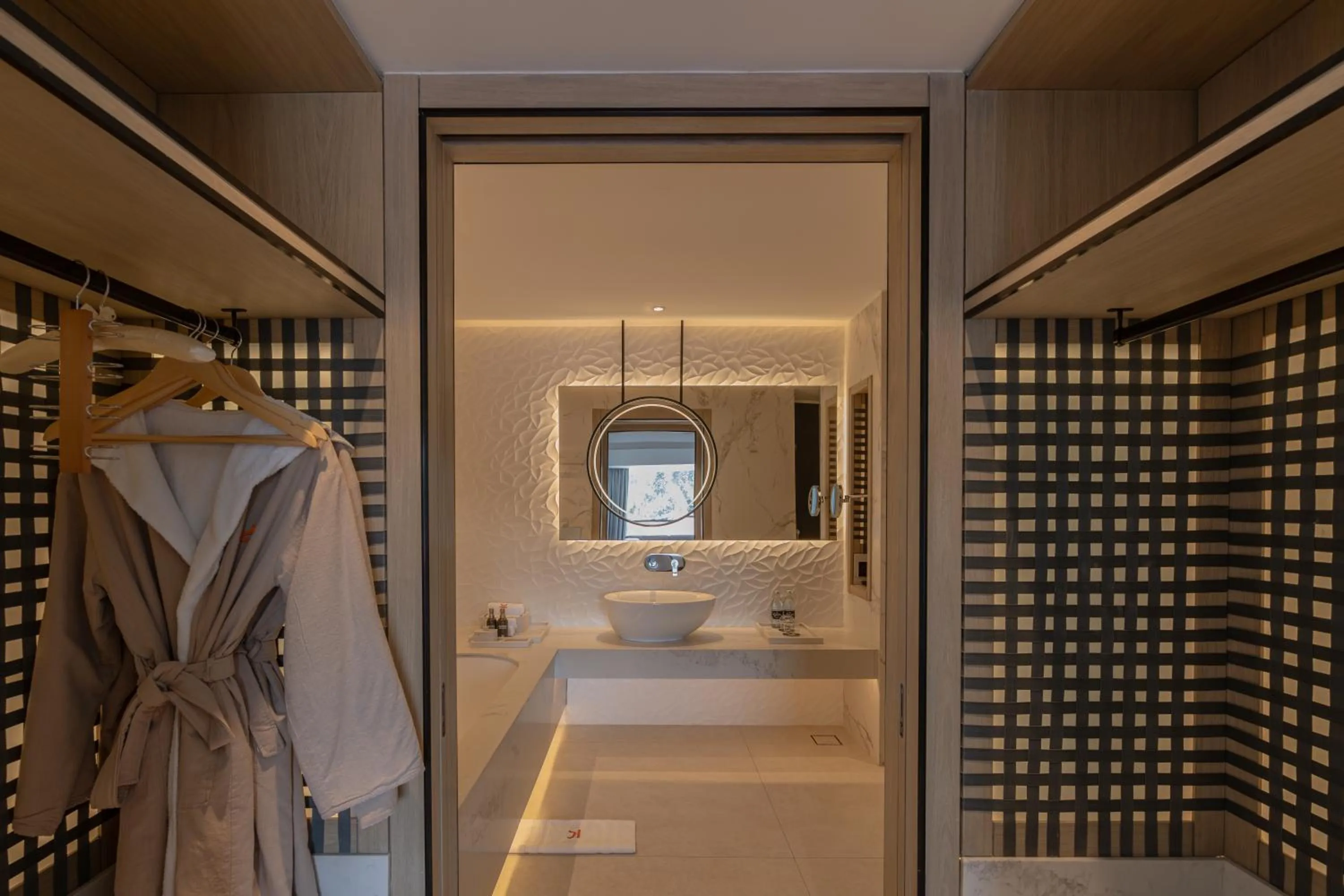 Shower in Kwetu Nairobi, Curio Collection By Hilton