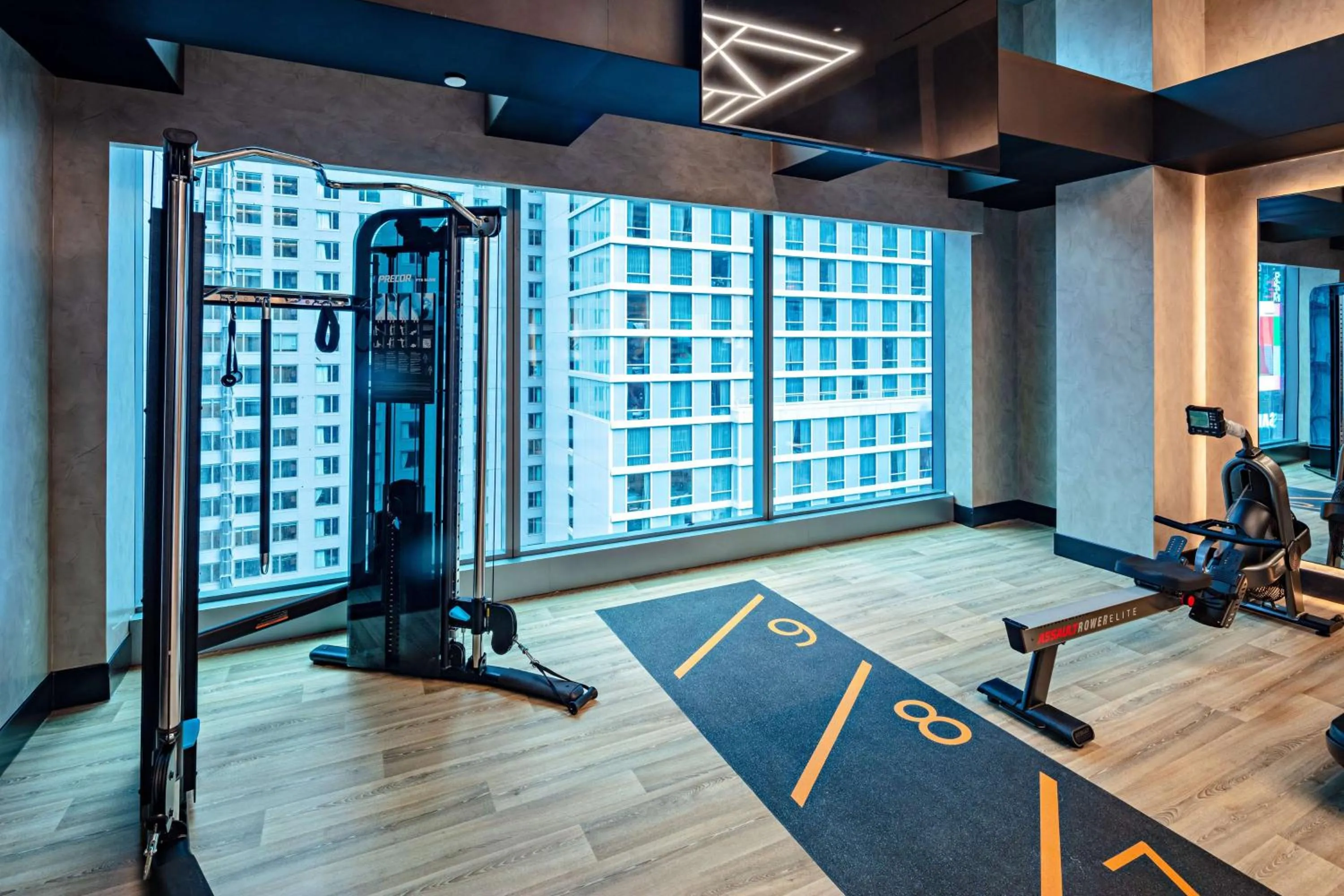Fitness centre/facilities in Tempo By Hilton New York Times Square