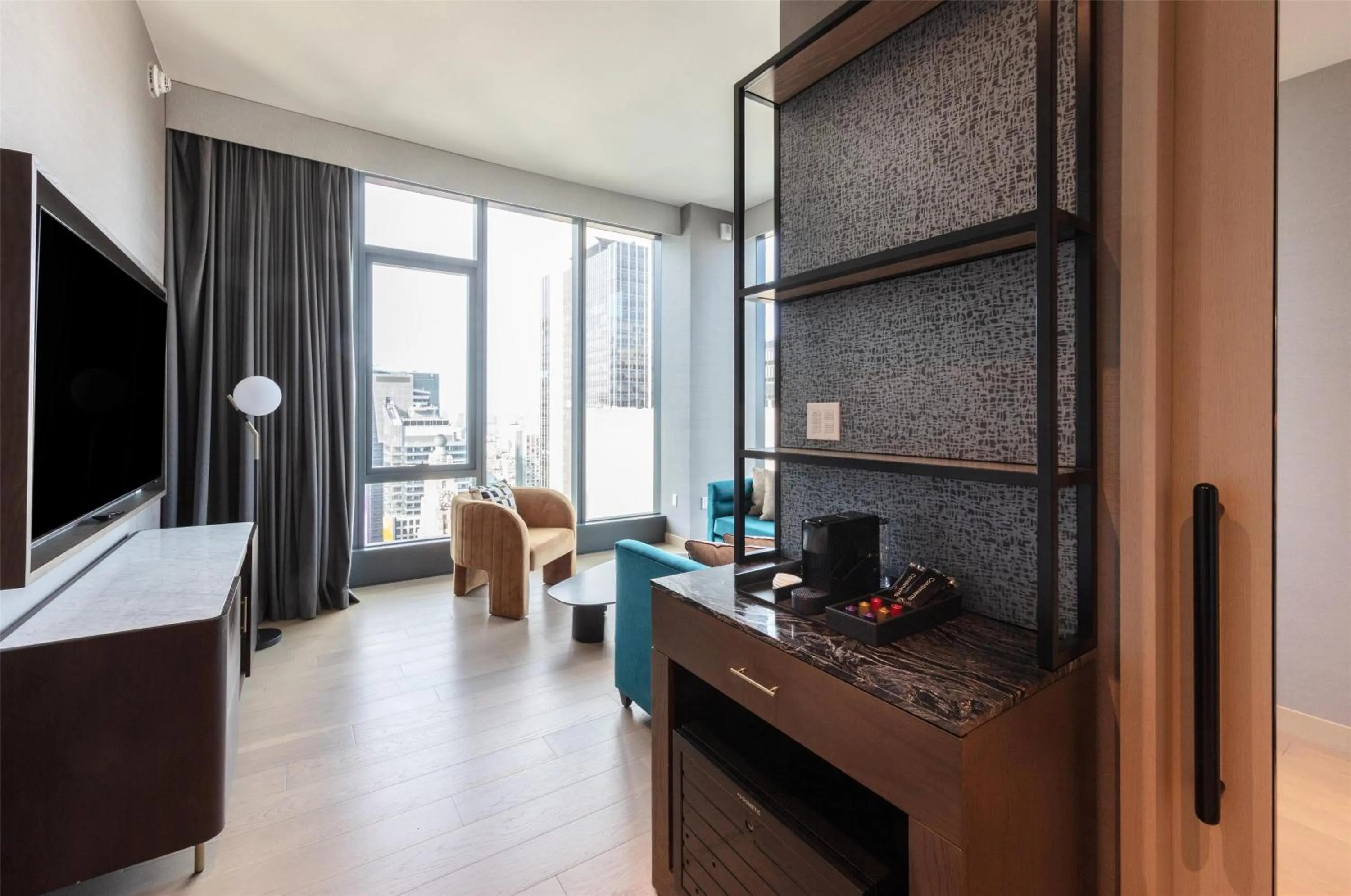 Photo of the whole room in Tempo By Hilton New York Times Square