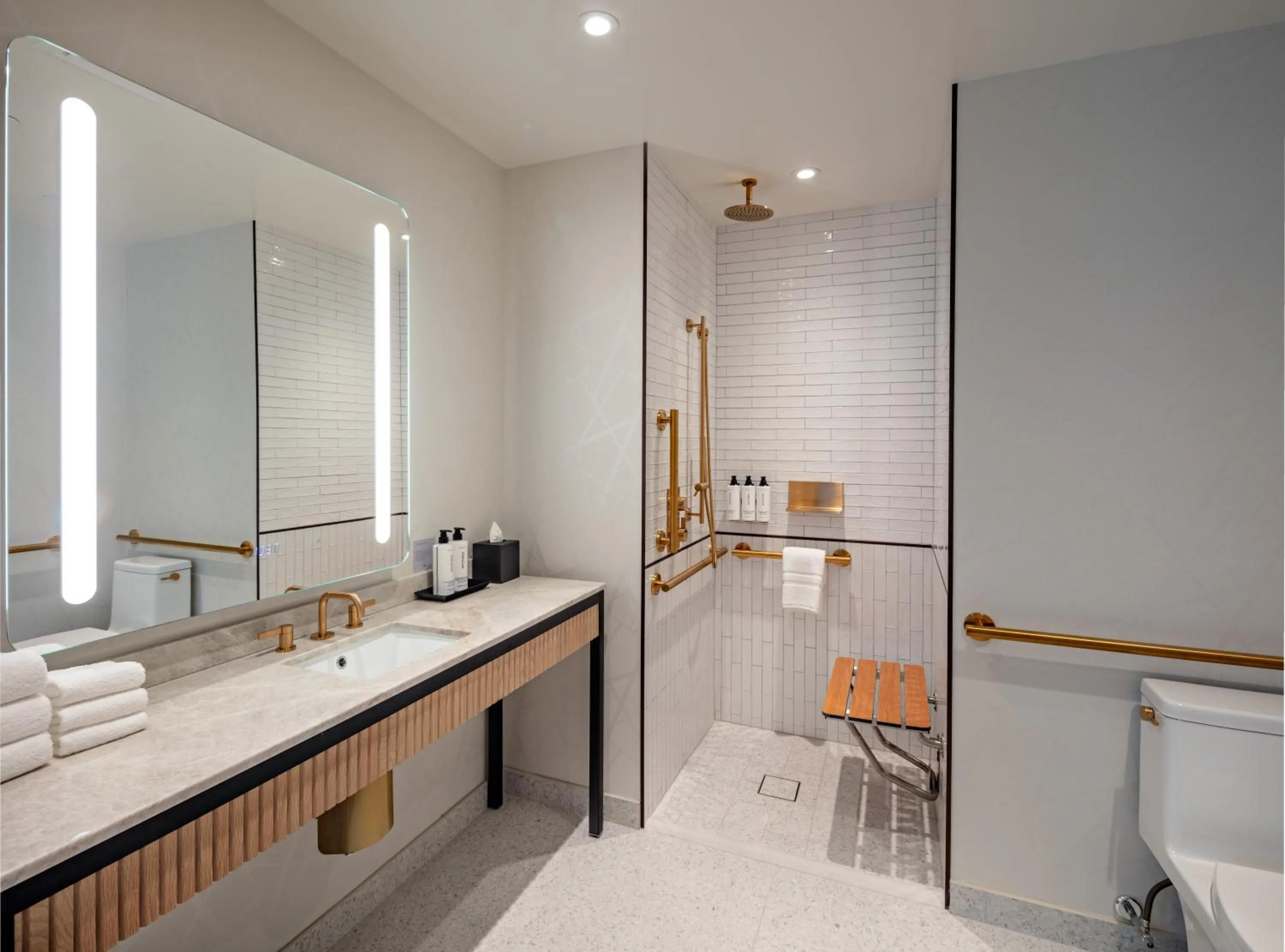 Shower in Tempo By Hilton New York Times Square