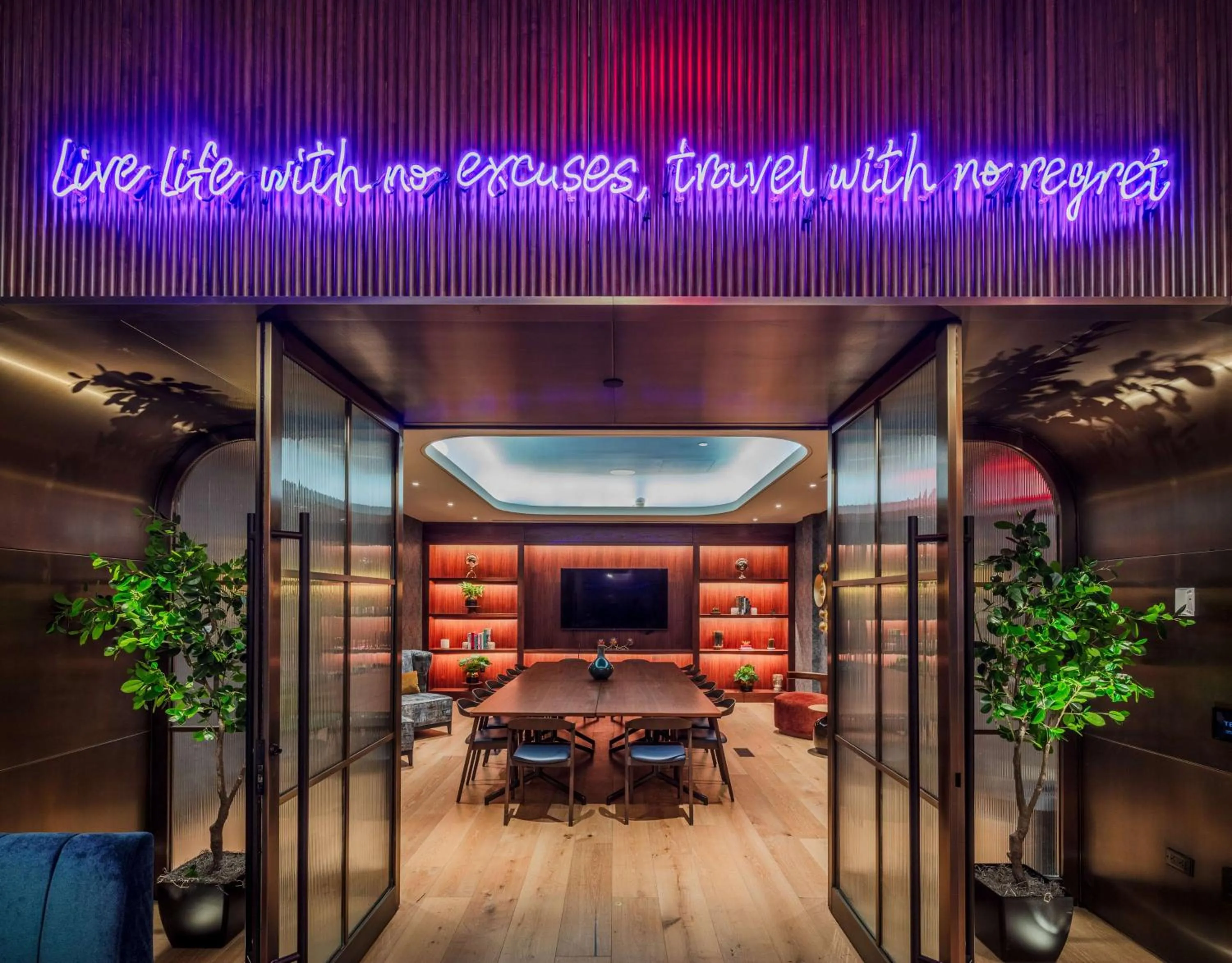 Restaurant/places to eat in Tempo By Hilton New York Times Square