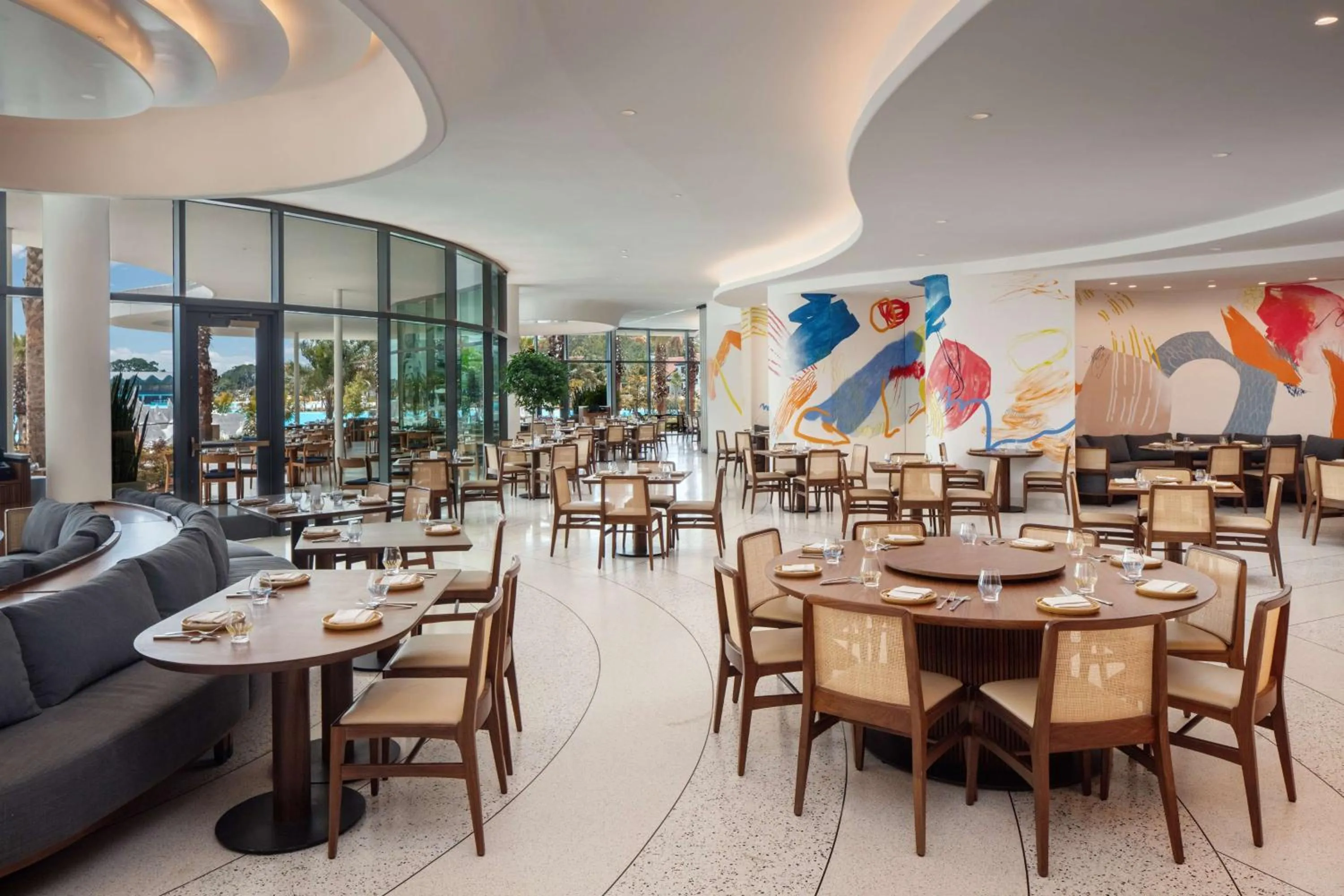 Restaurant/places to eat in Conrad Orlando