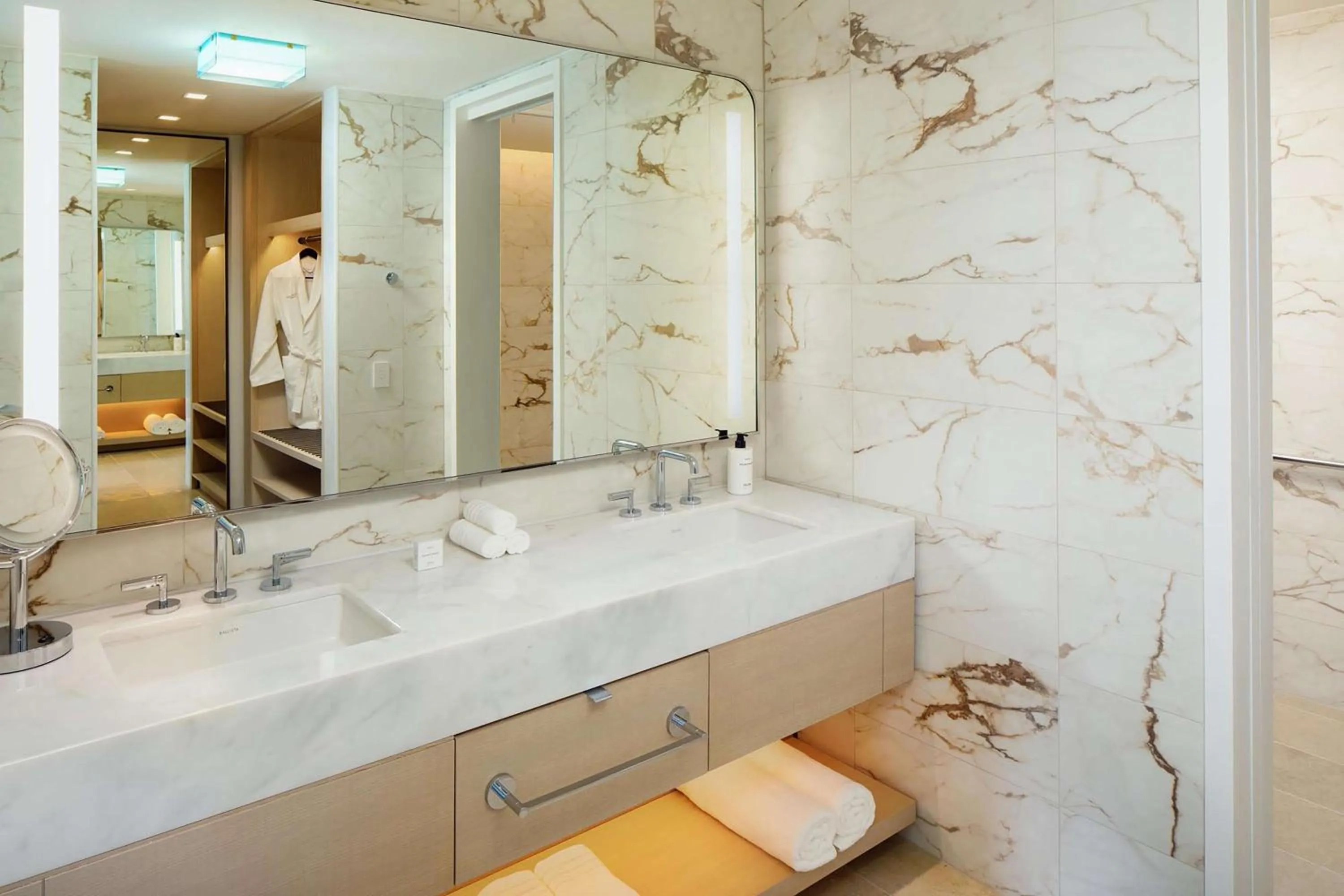 Bathroom in Conrad Orlando