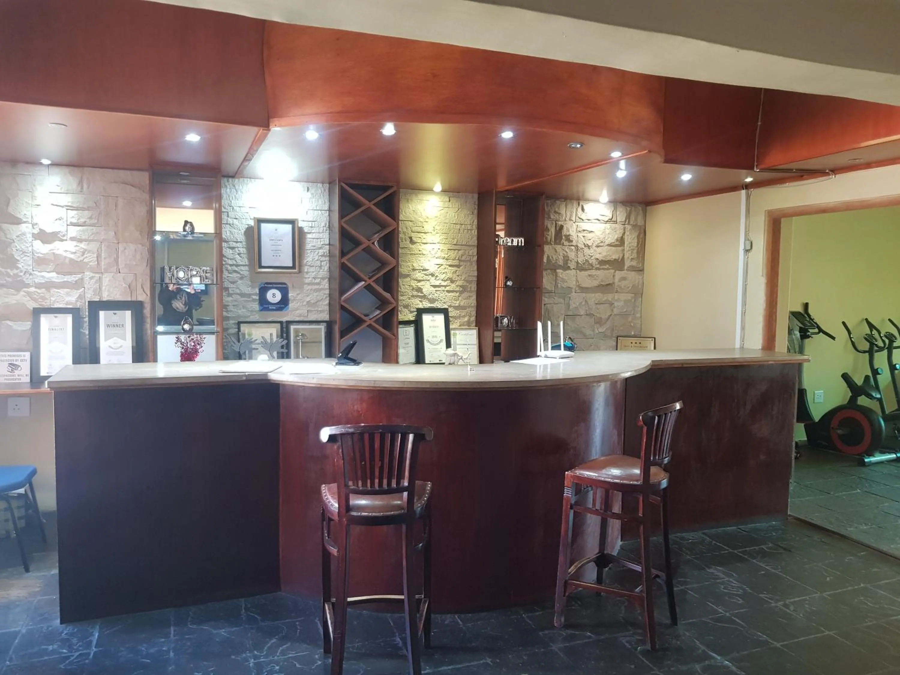 Lounge or bar in La Picasso