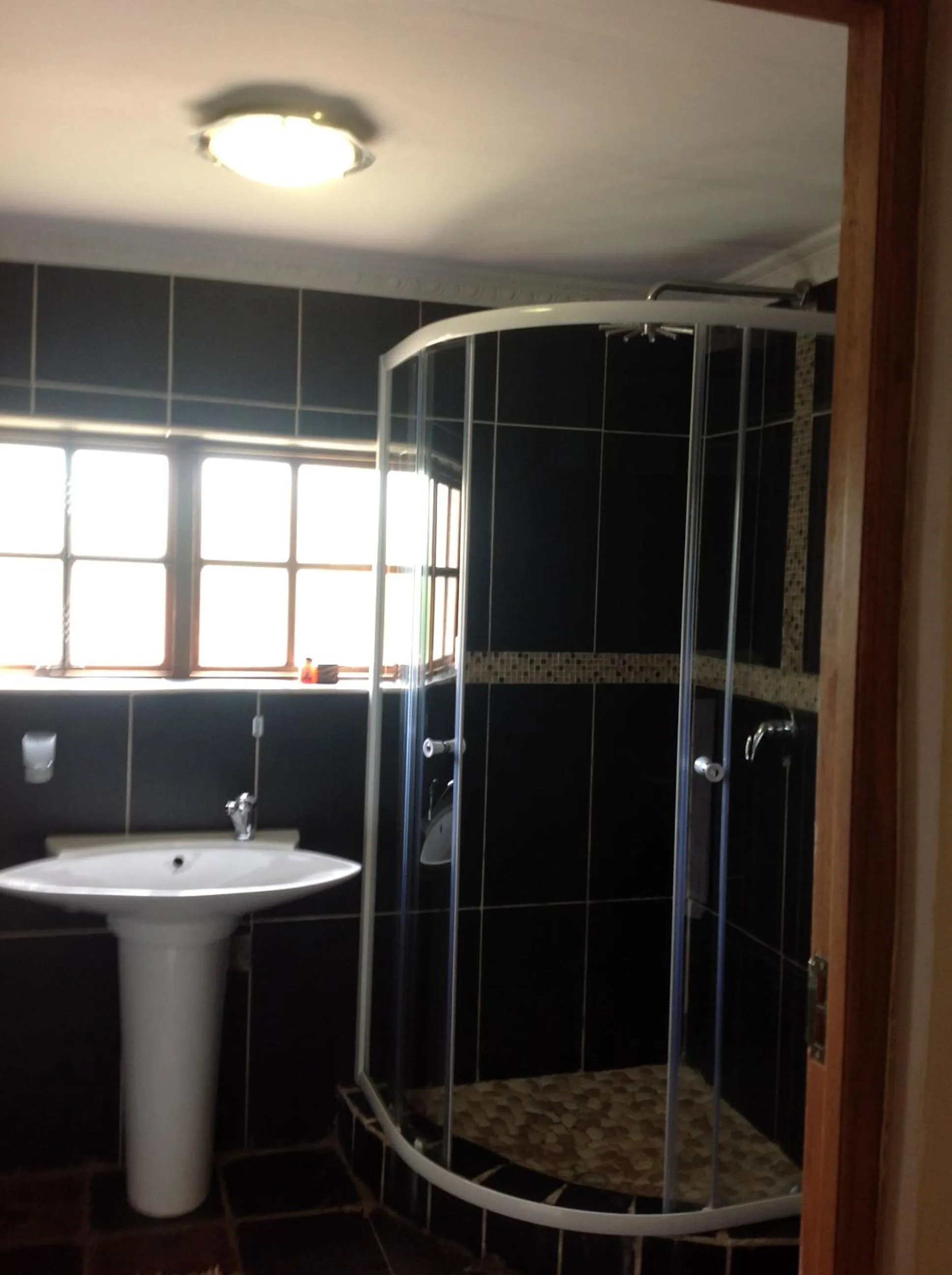 Shower in La Picasso