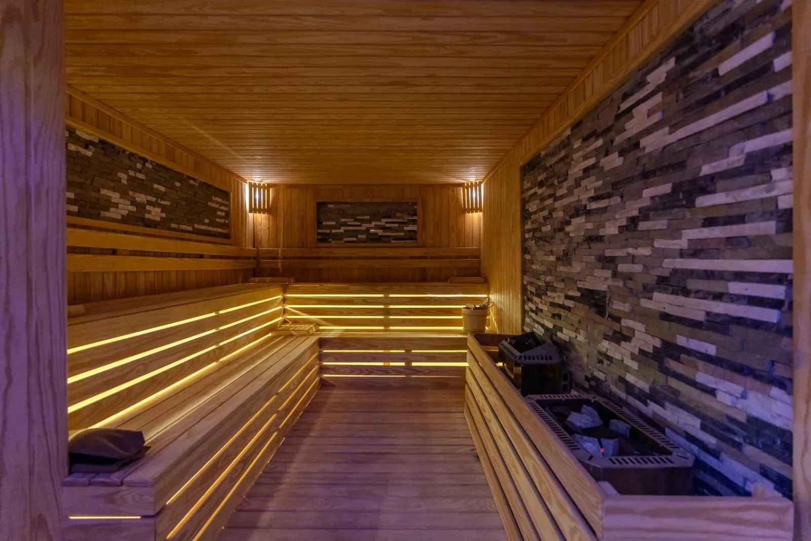 Sauna in Casa Blue Resort