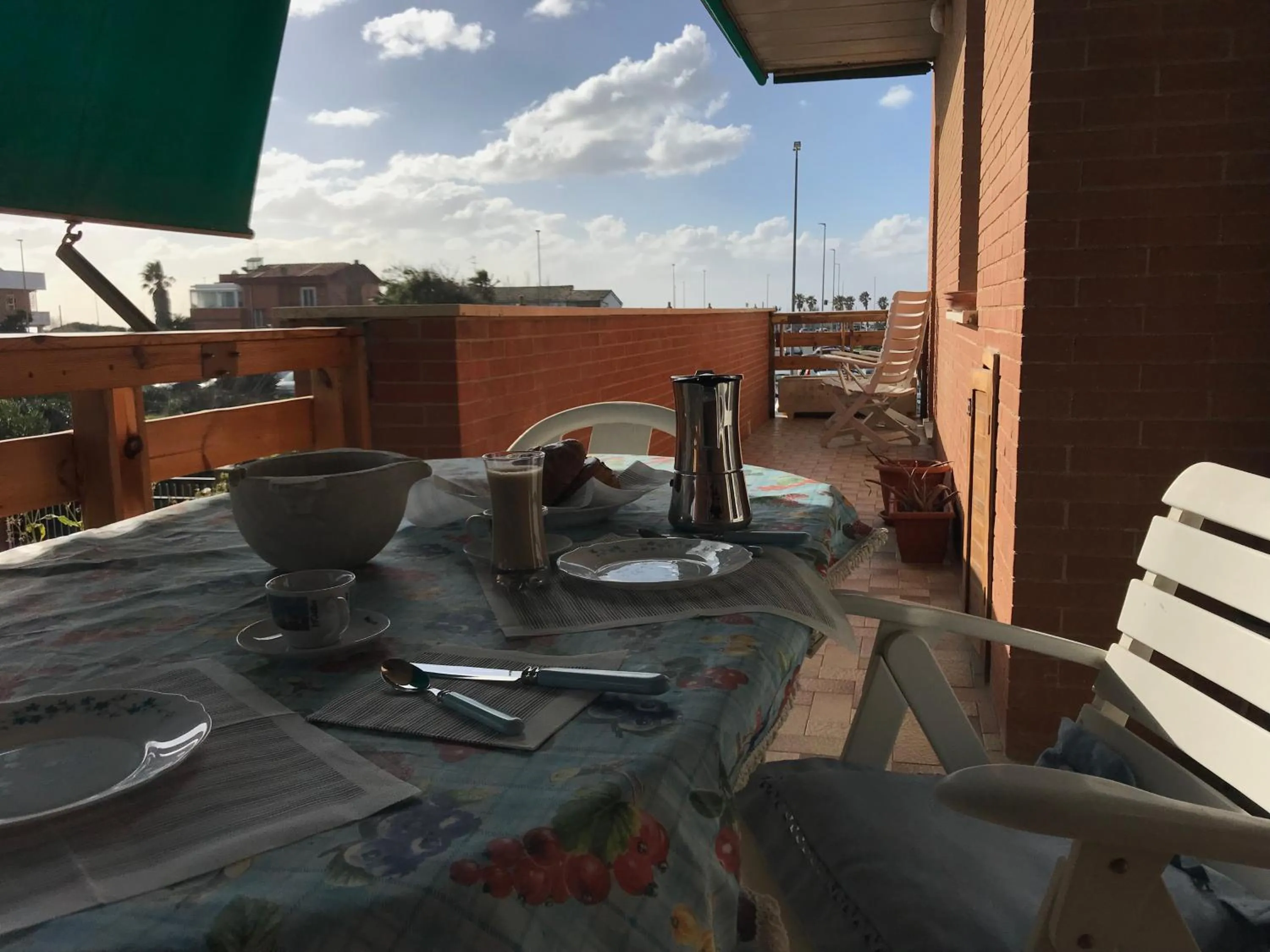 Patio in Stella Di Mare - ampio appartamento con DUE bagni - fronte mare