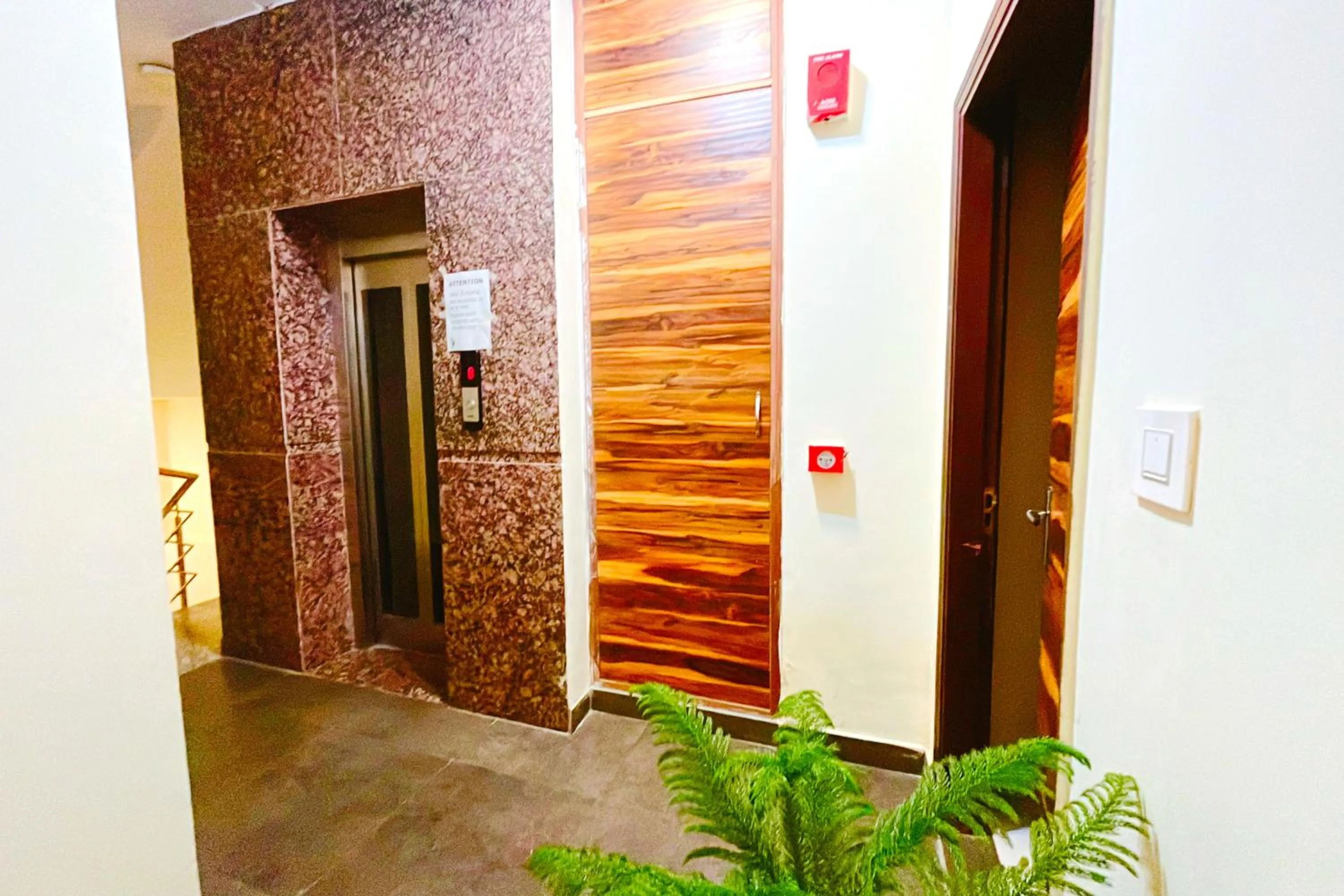 elevator in Ganga Ashoka Hotel Rishikesh