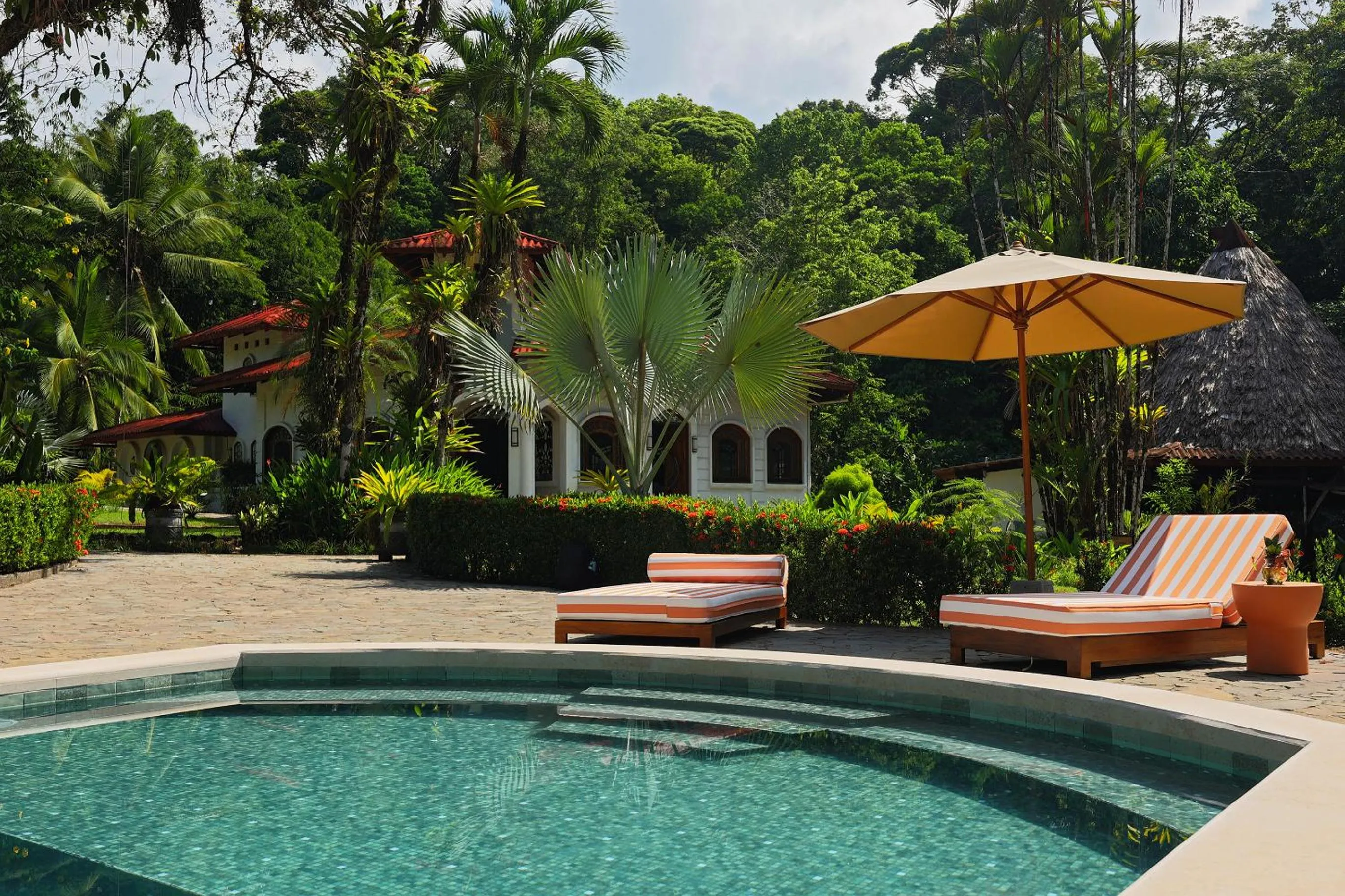 Swimming pool in Corcovado Wilderness Lodge by SCP