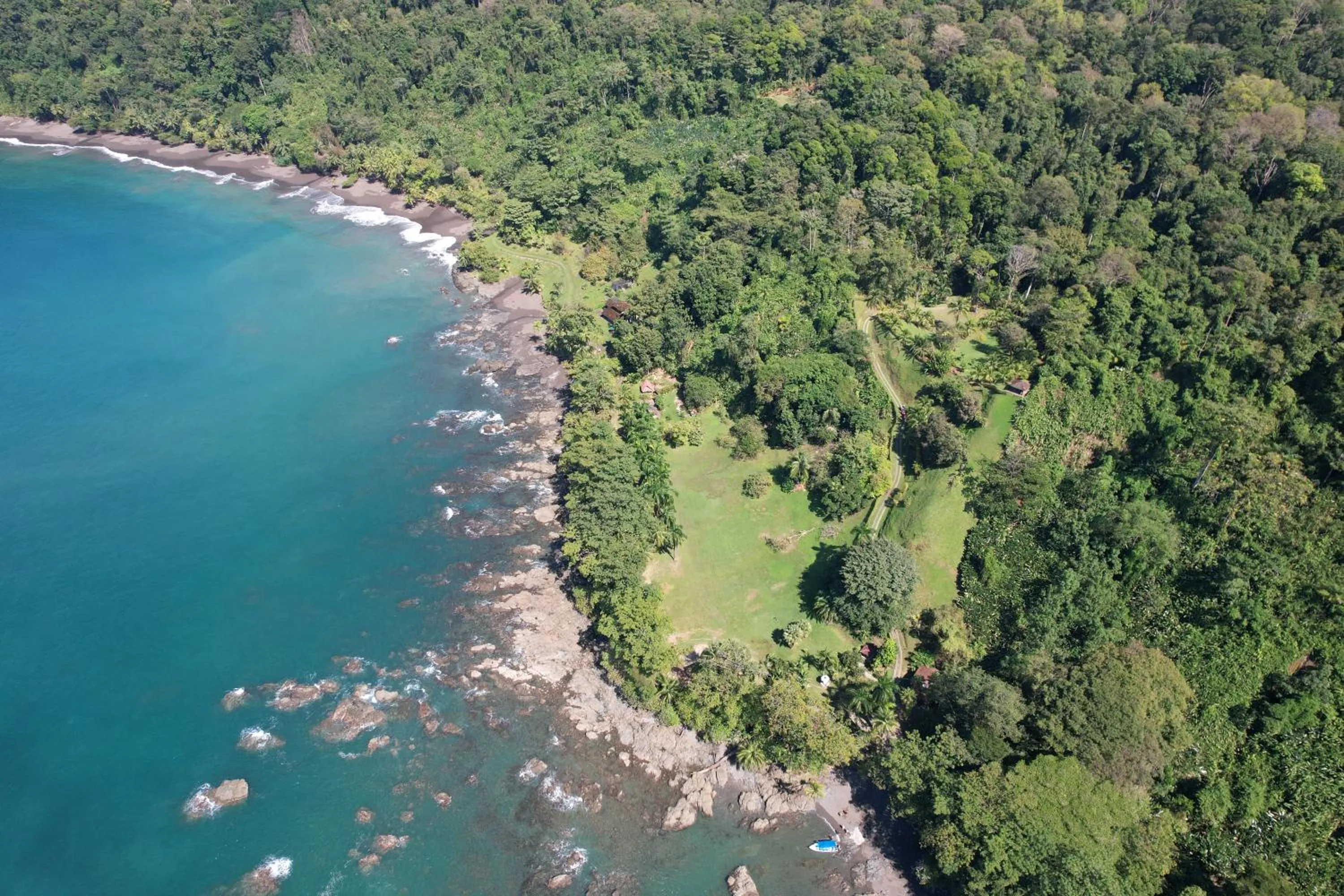 Bird's eye view in Corcovado Wilderness Lodge by SCP