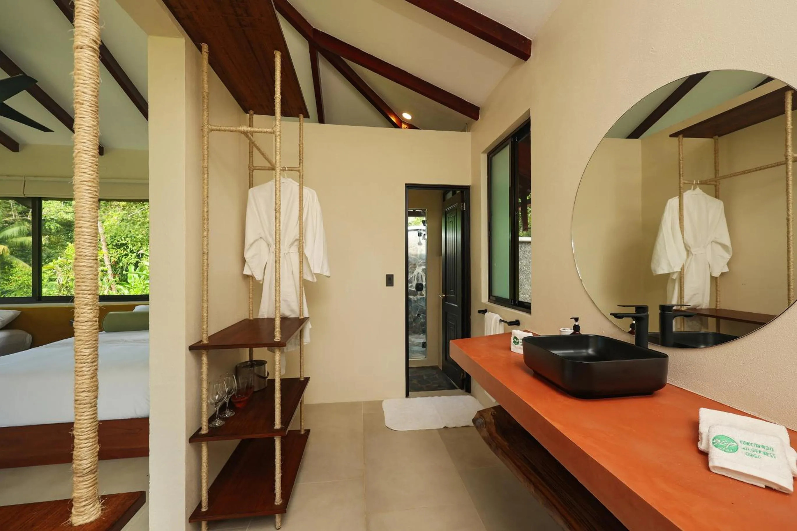 Bathroom in Corcovado Wilderness Lodge by SCP