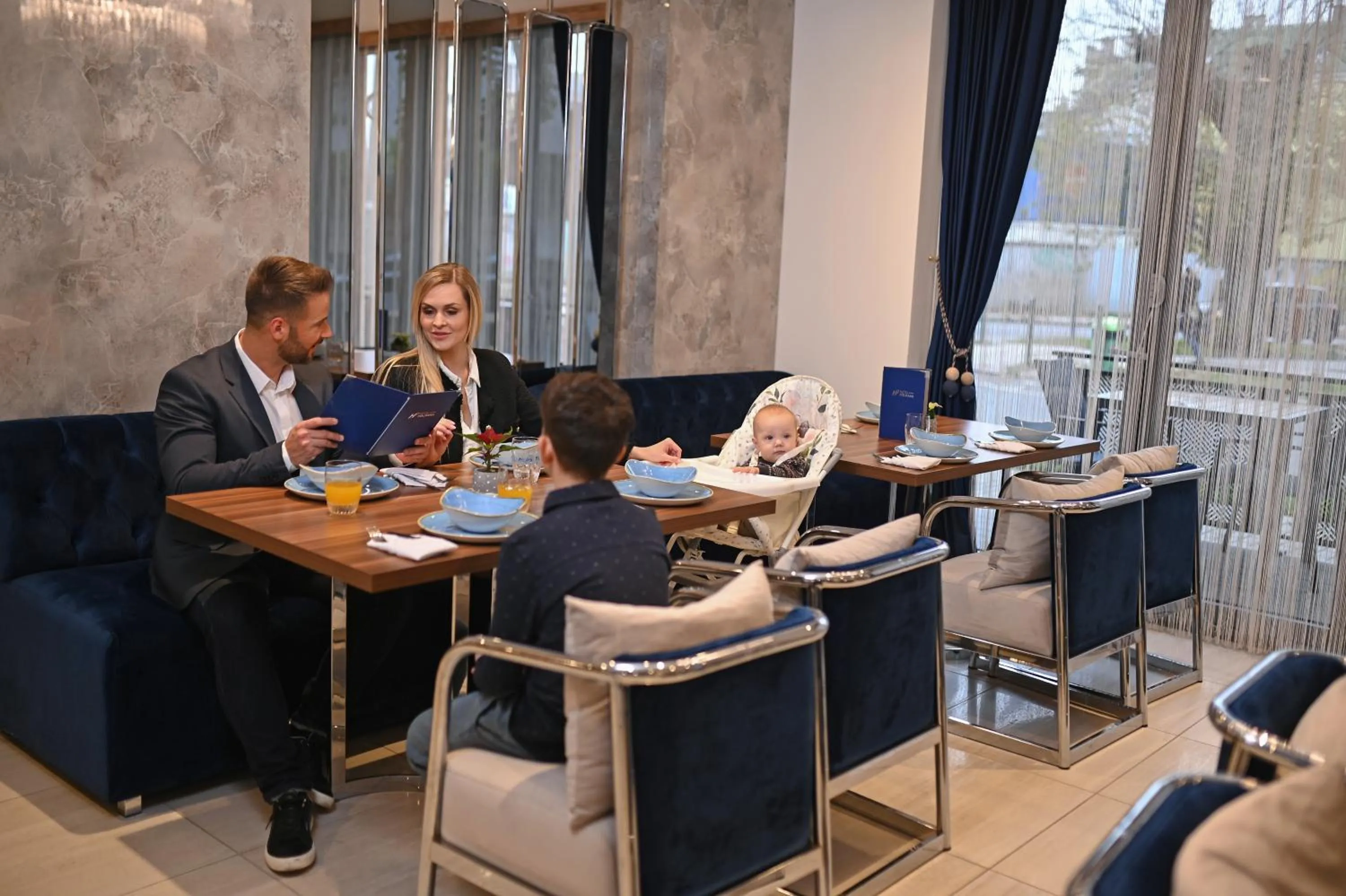Dining area in Hotel Foldana