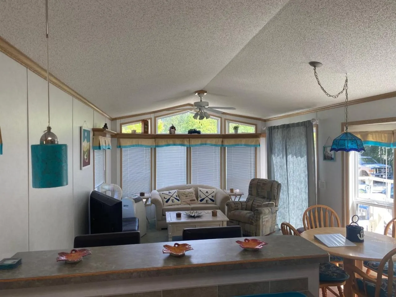 Living room in Beaver Lake Resort Site #36