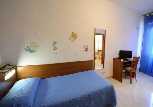 Bedroom, Bed in Hotel Astor