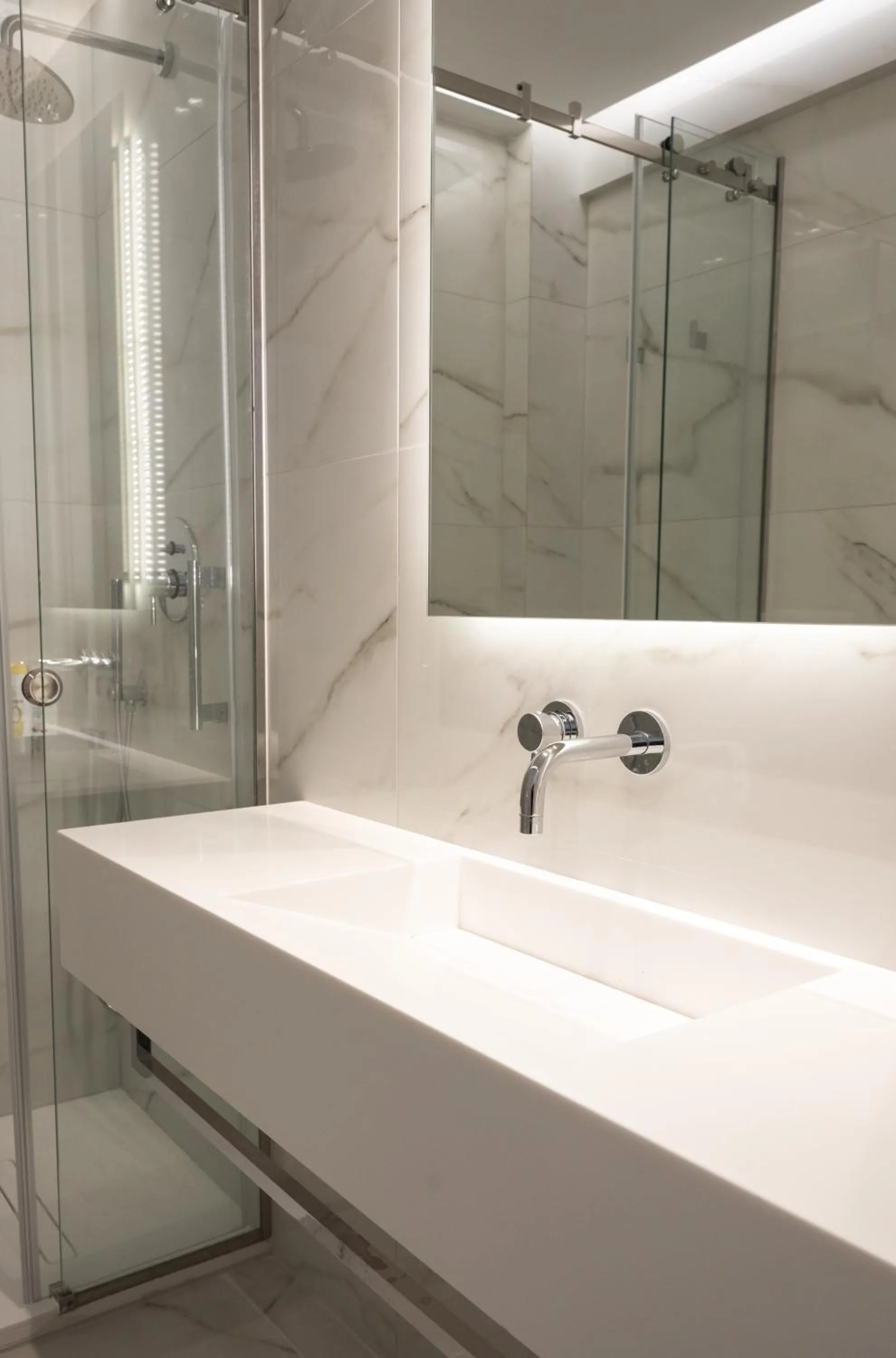 Shower in Tzanis Resort Skyros