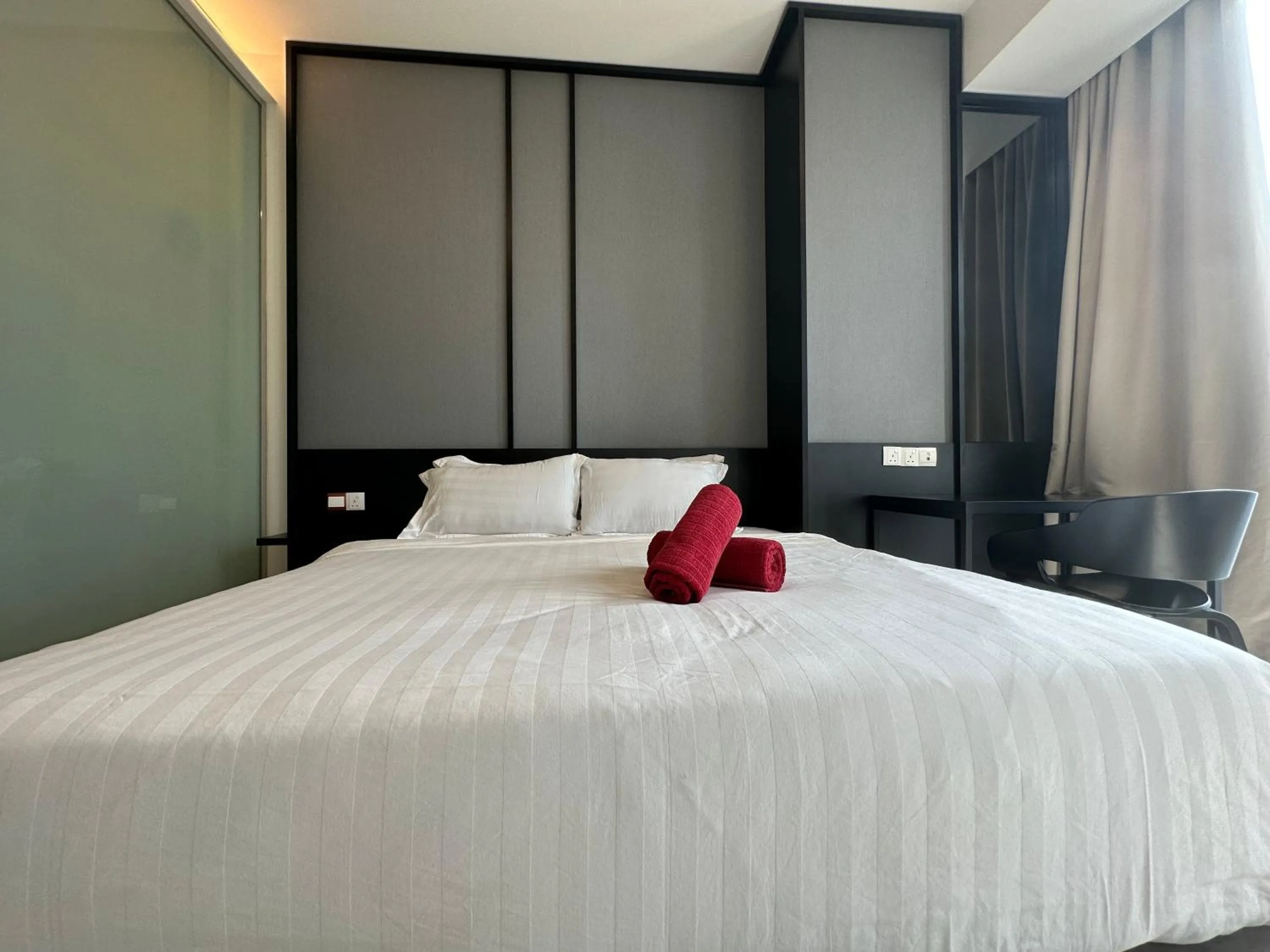 Bed in Tropicana The Residence Klcc By Sky World