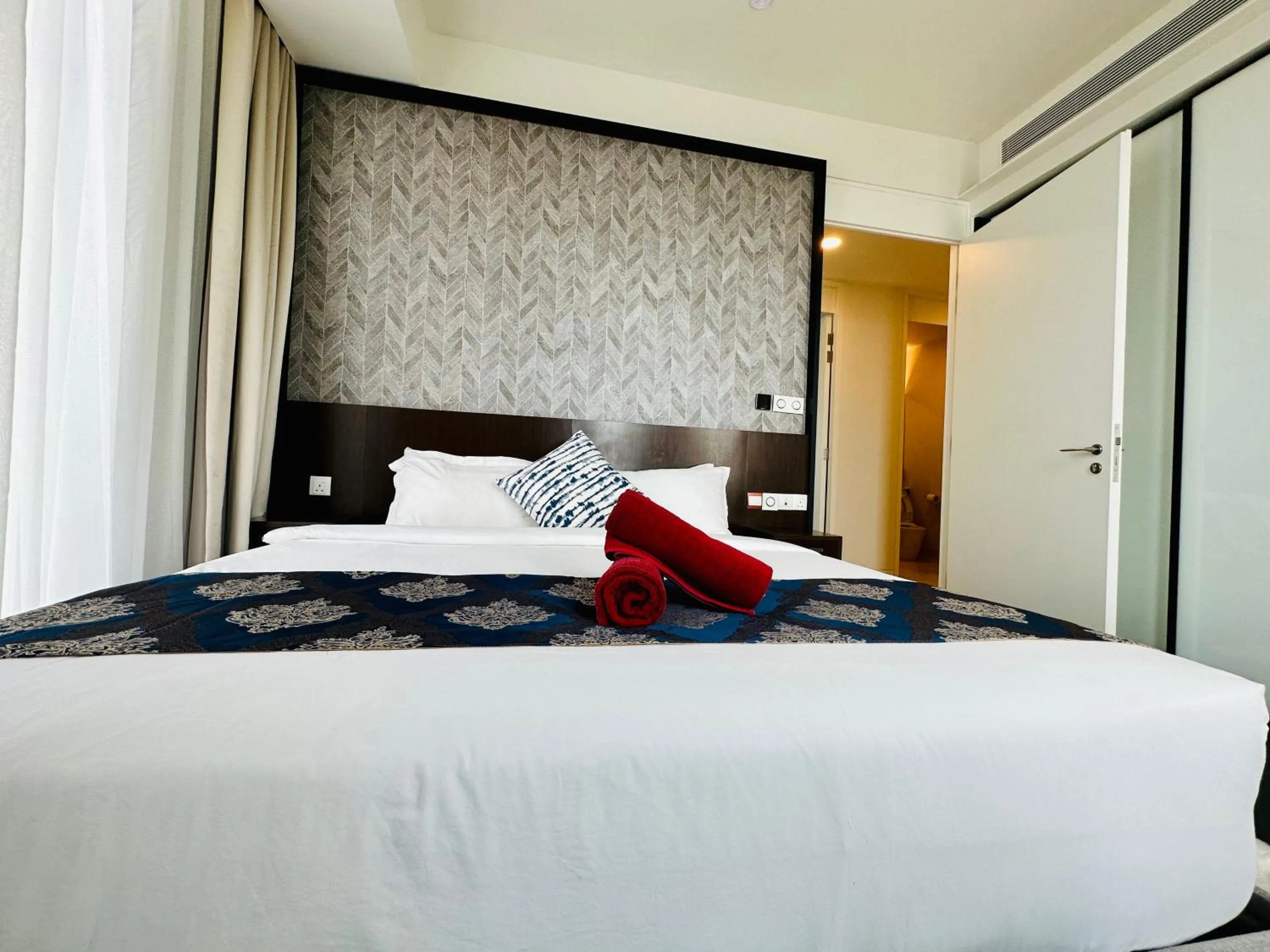 Bed in Tropicana The Residence Klcc By Sky World
