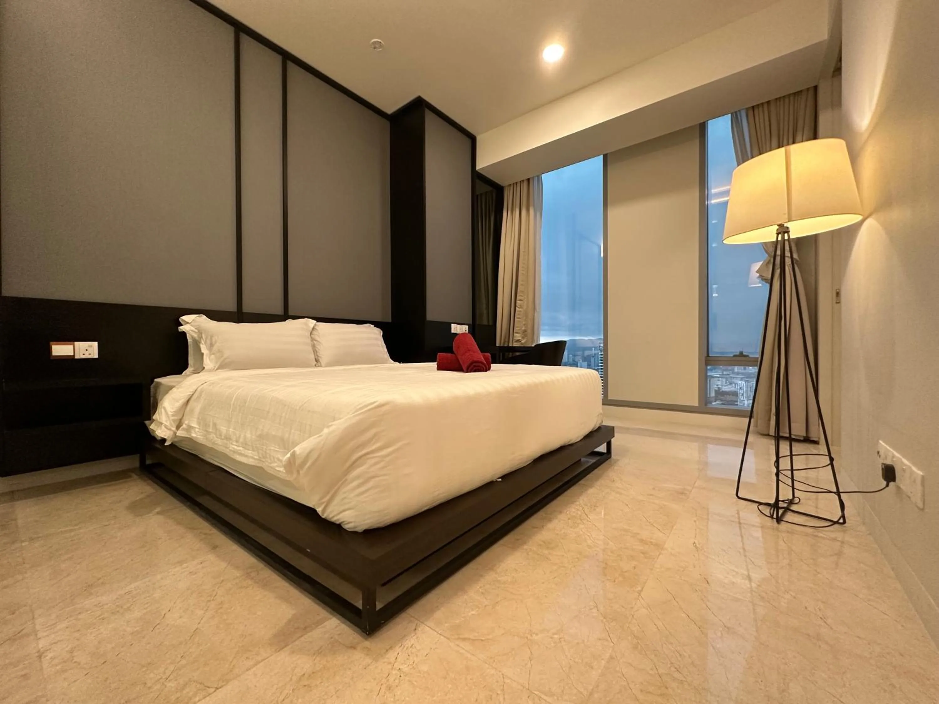 Bed in Tropicana The Residence Klcc By Sky World
