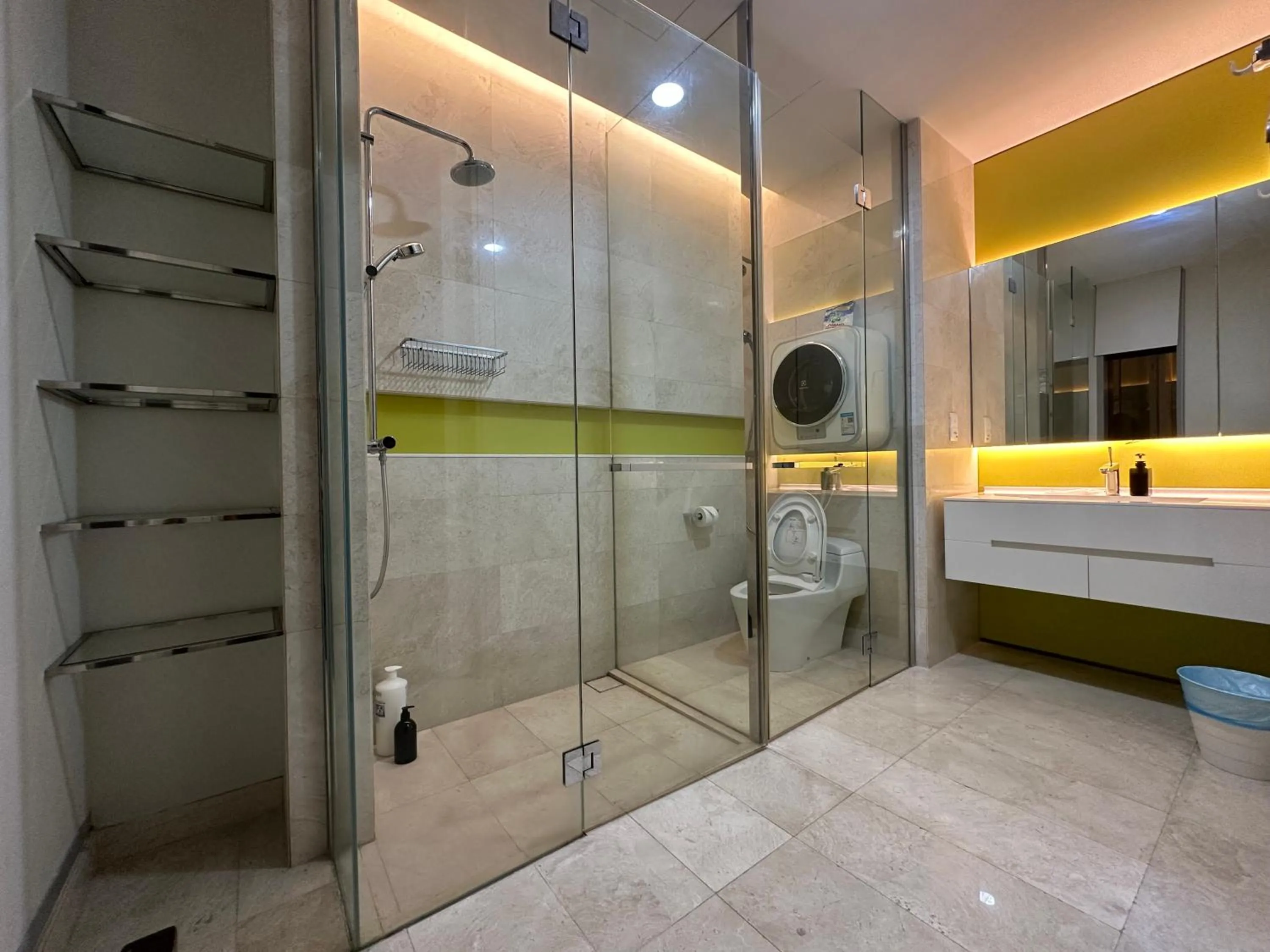 Shower in Tropicana The Residence Klcc By Sky World