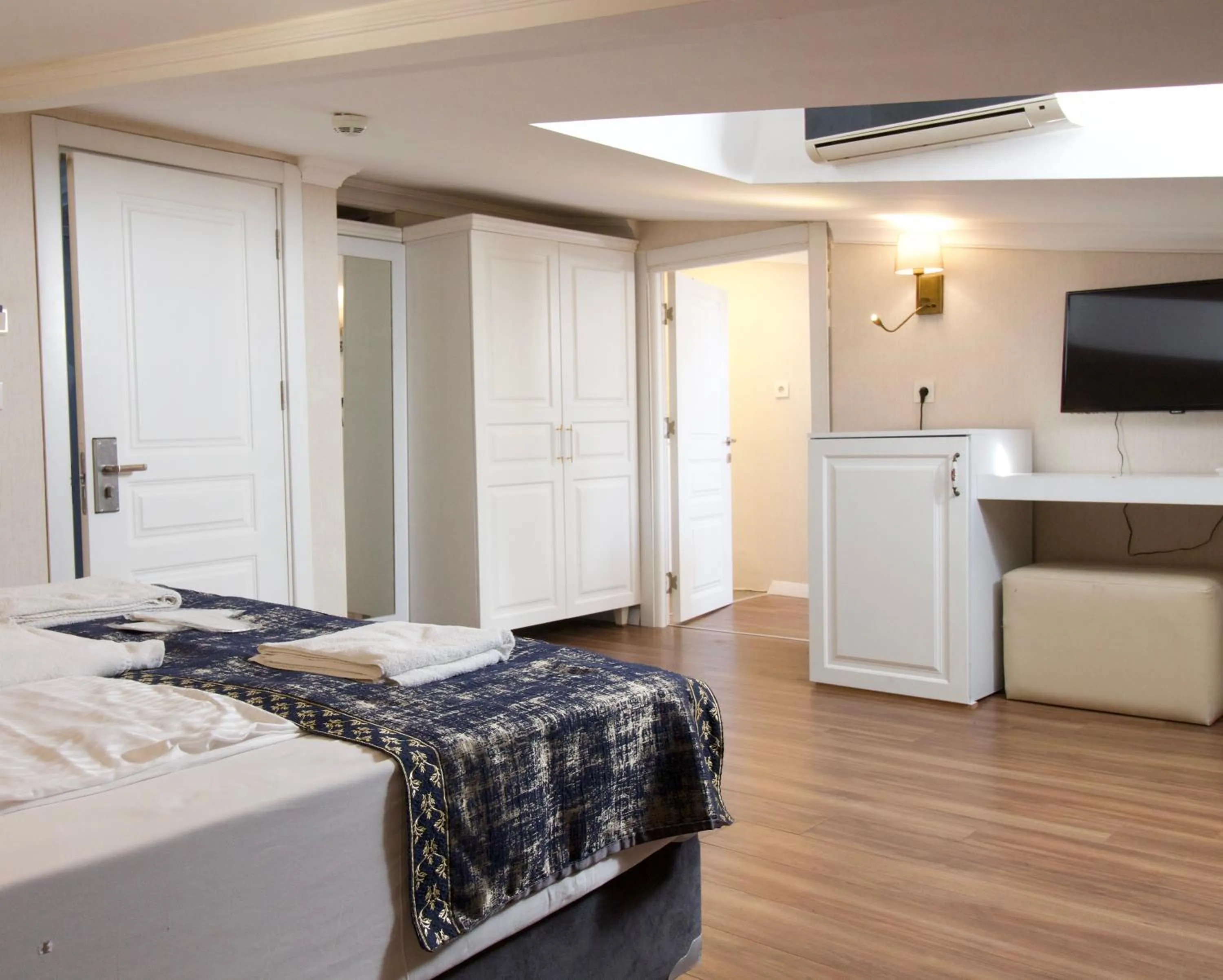 Bed in Olympos Garden Hotel