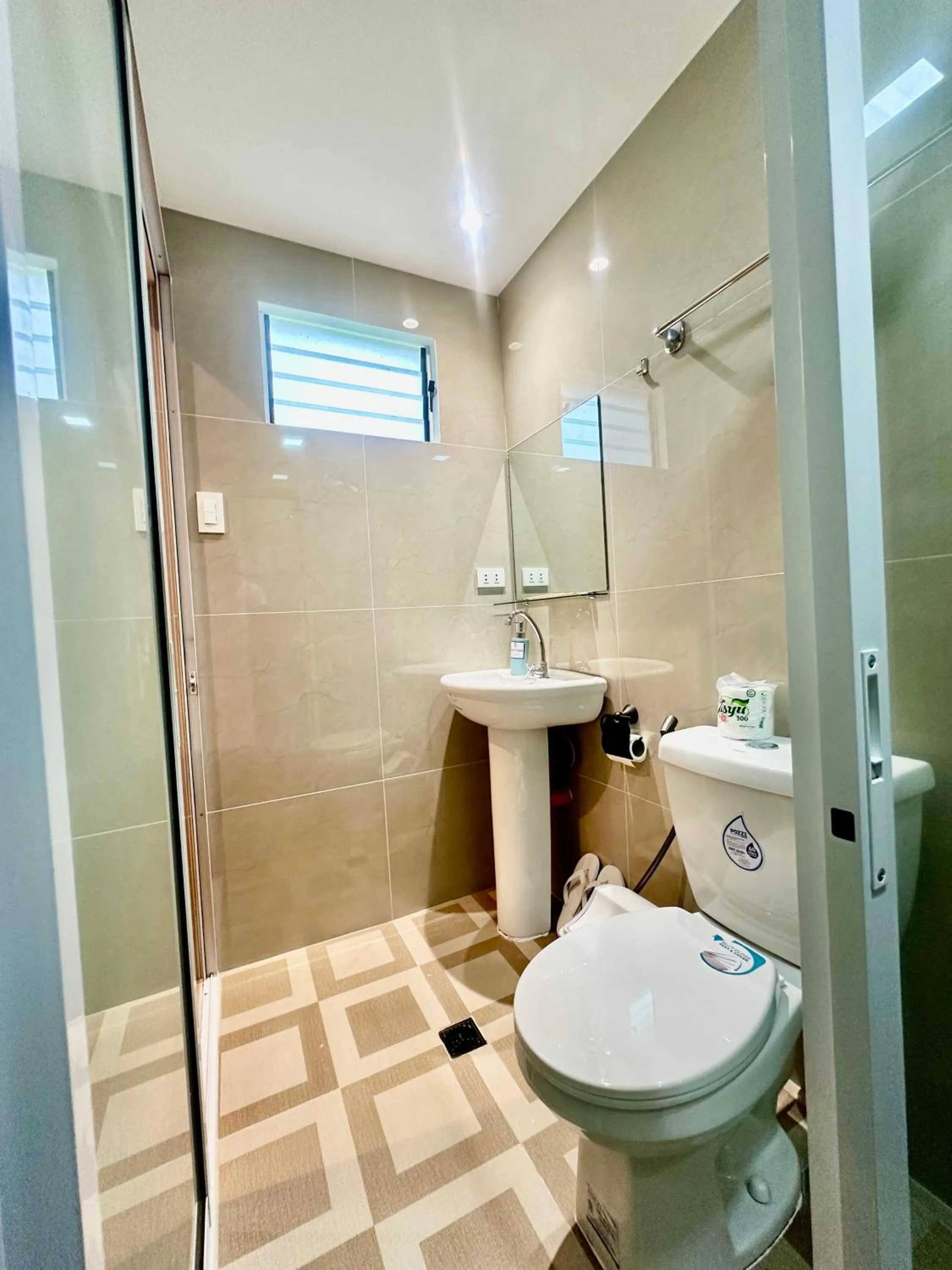 Toilet in Carcar Eco Farm Resorts