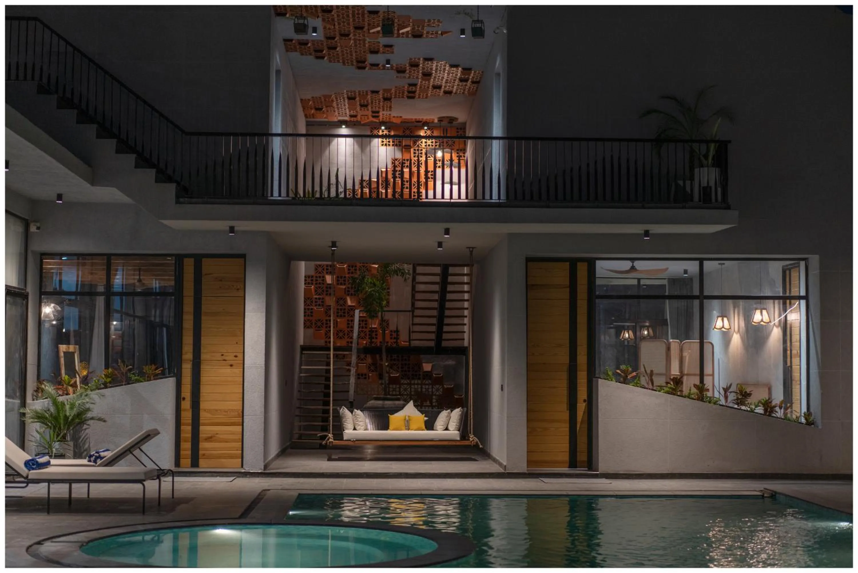 Property building in Casa Concreto- 5-Bedroom Luxury Villa with all weather Pool