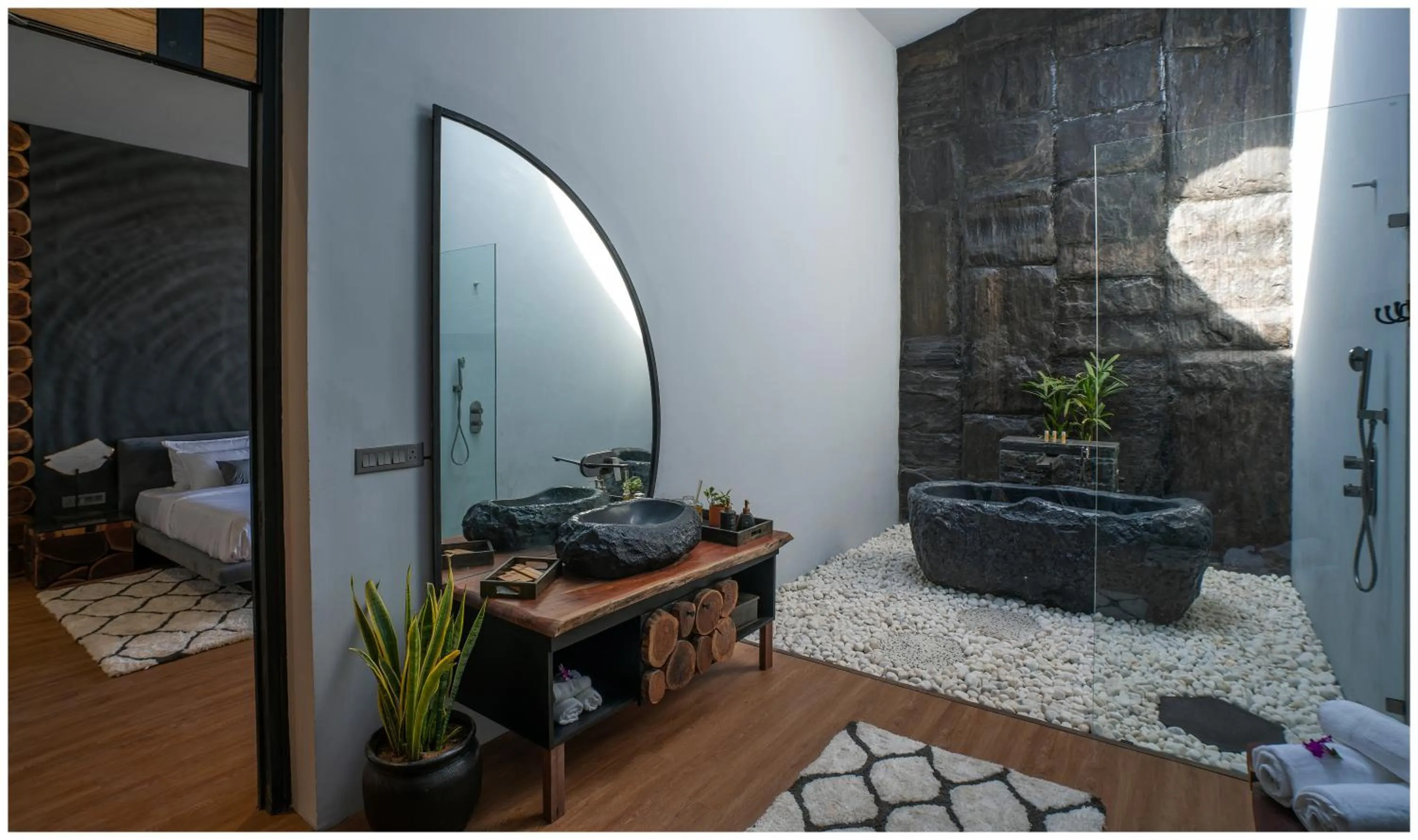 Bathroom in Casa Concreto- 5-Bedroom Luxury Villa with all weather Pool