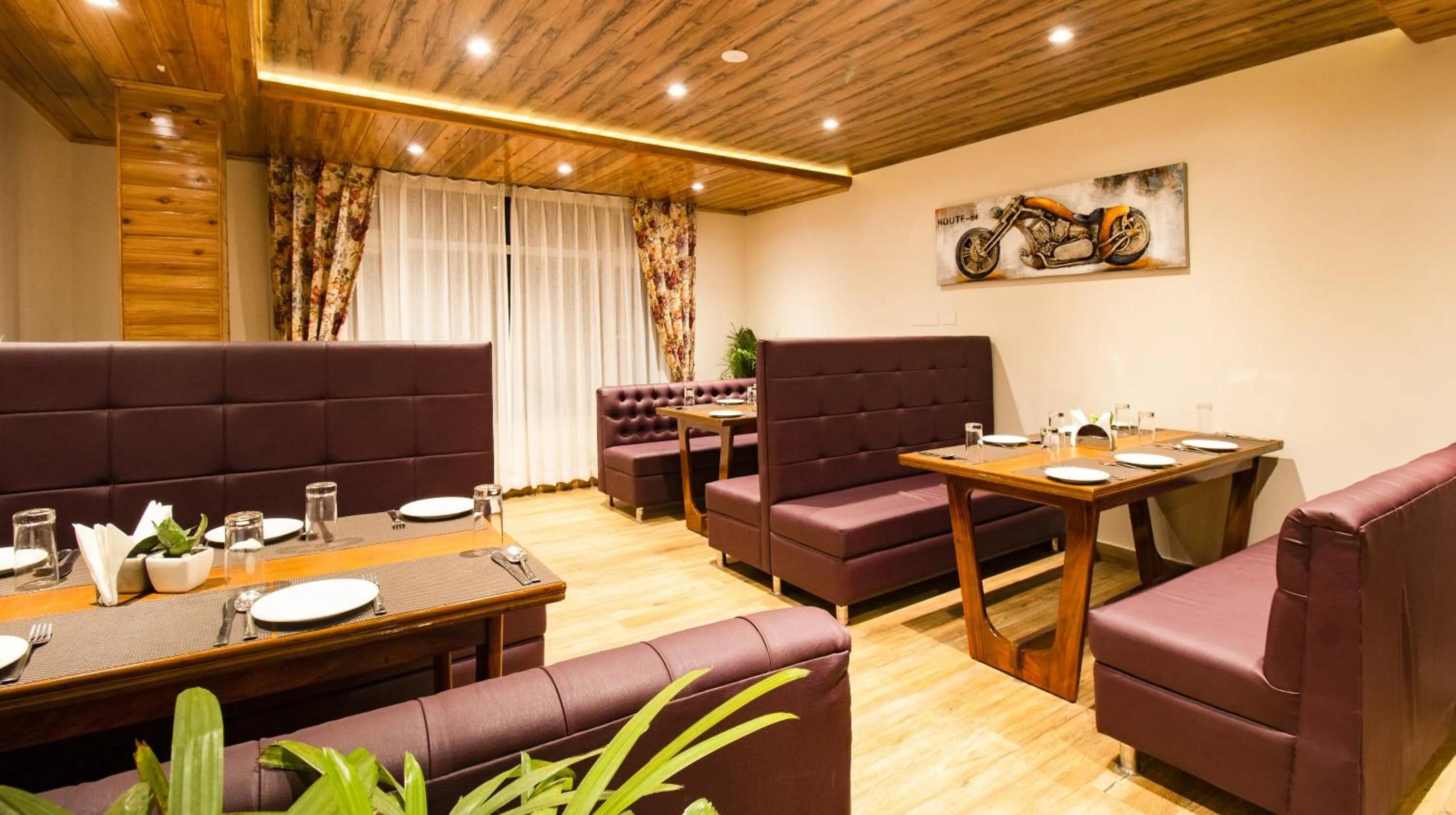 Restaurant/places to eat in Mount Lungta Boutique Hotel & Spa