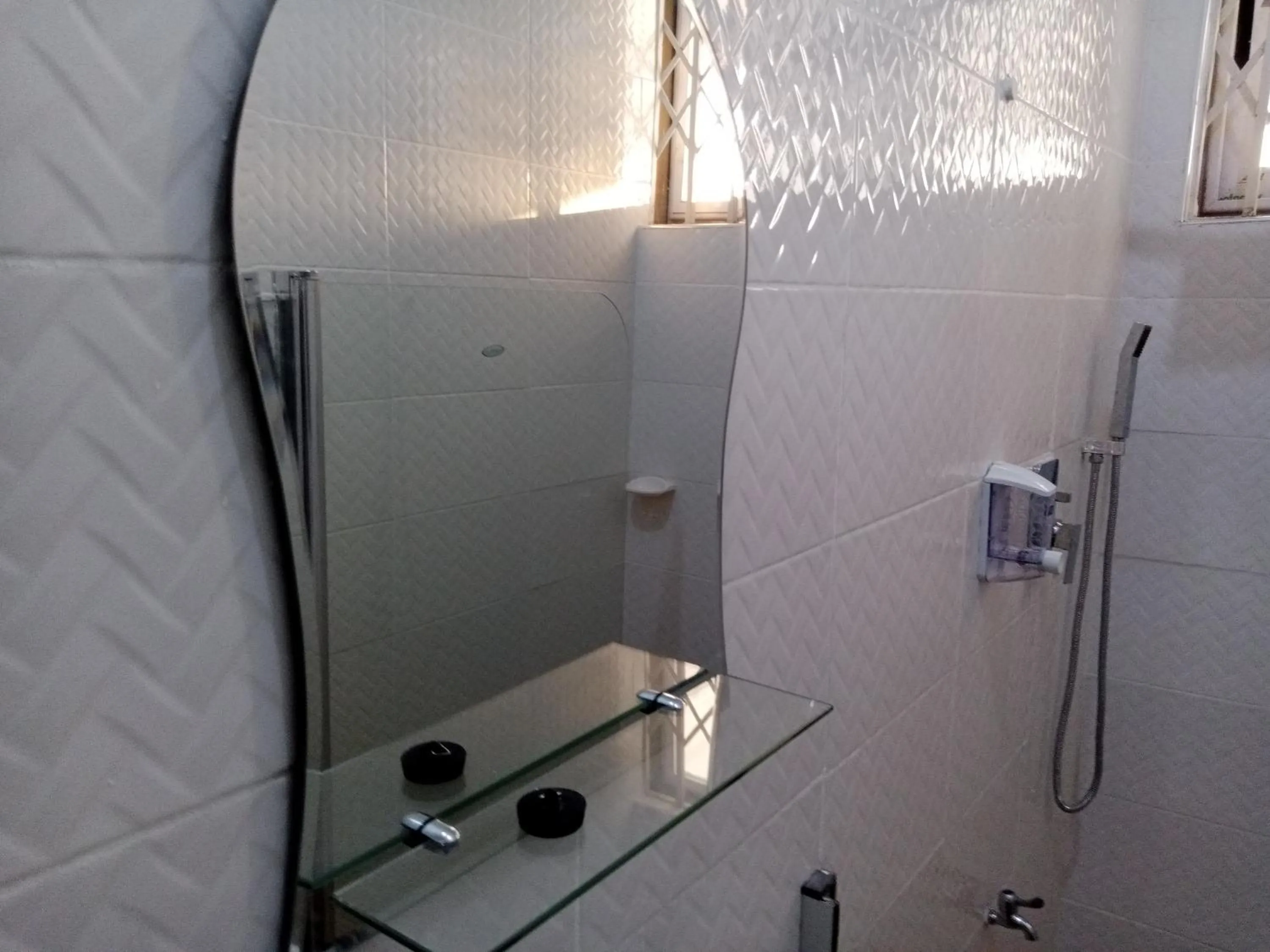 Dexxy's Palace Hotel