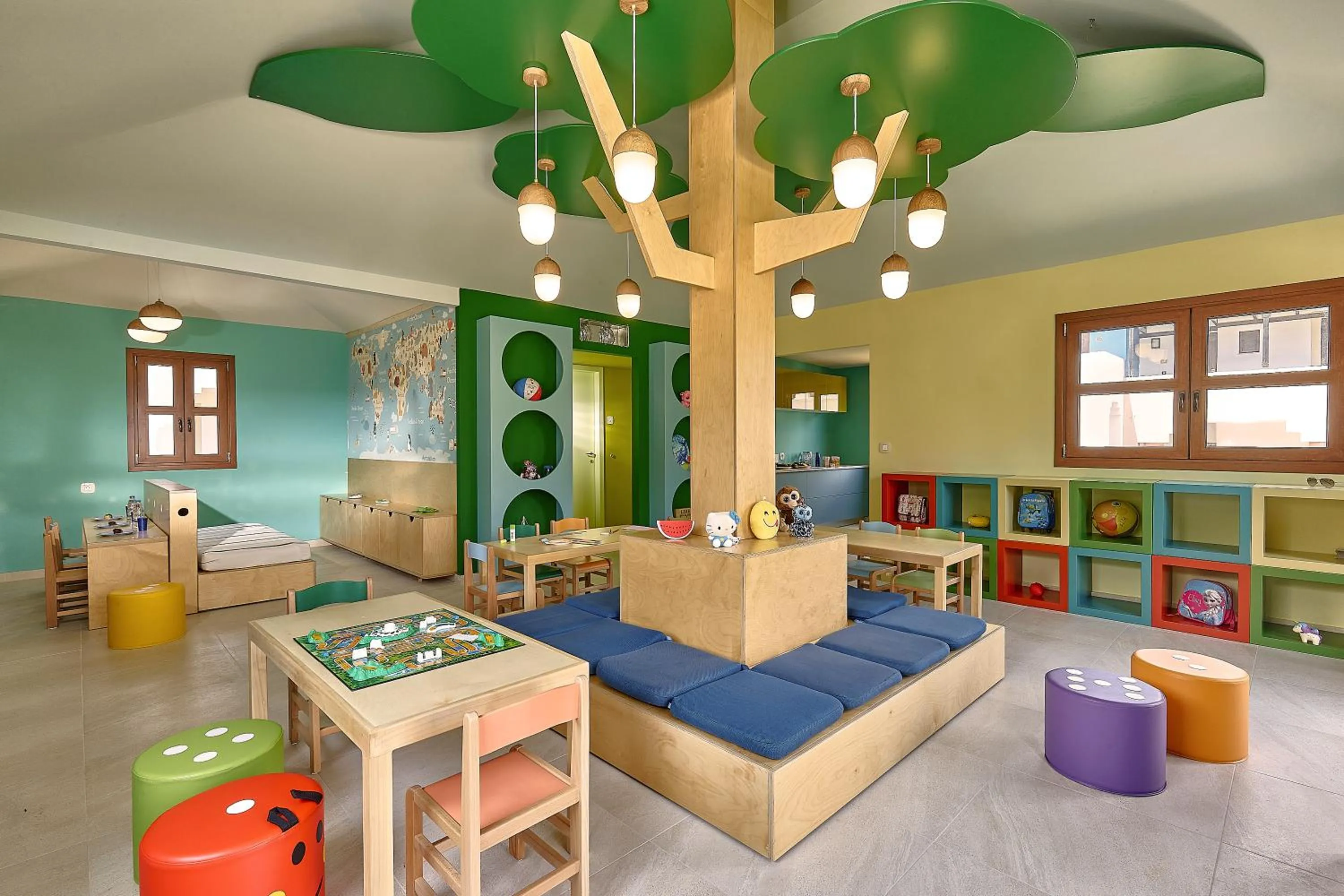 Kids's club in Knossos Royal