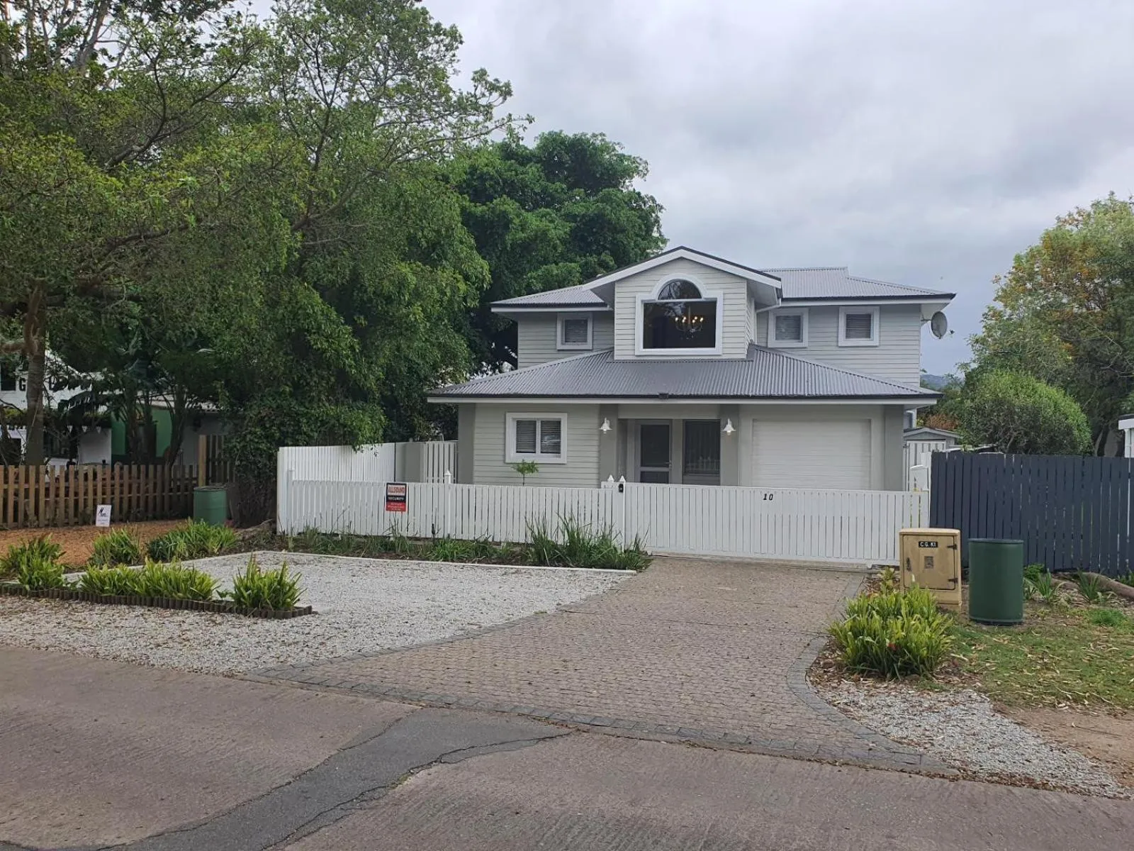 Property building in Knysna Self-catering Holiday Home