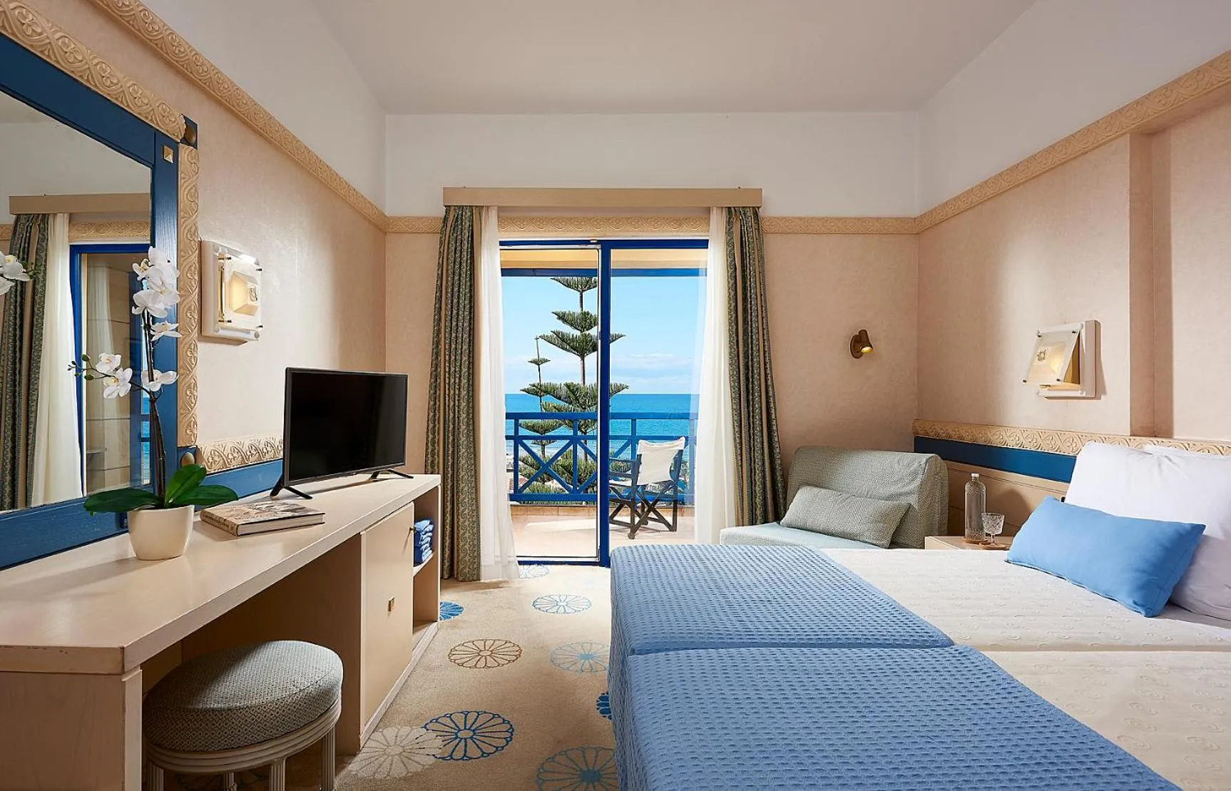 Bedroom, Bed in Aldemar Olympian Village