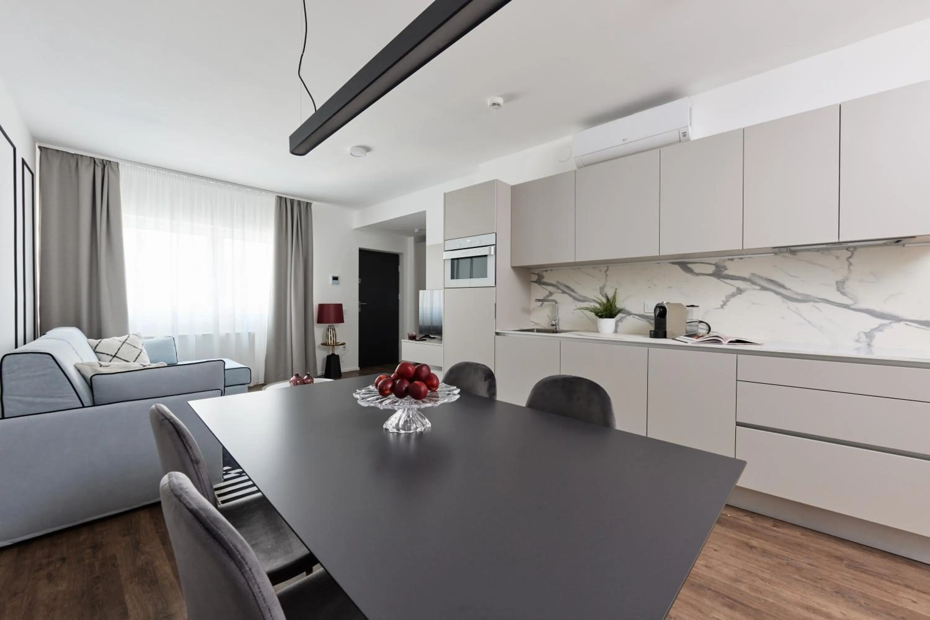 Living room in The Amberlyn Suite Hotel