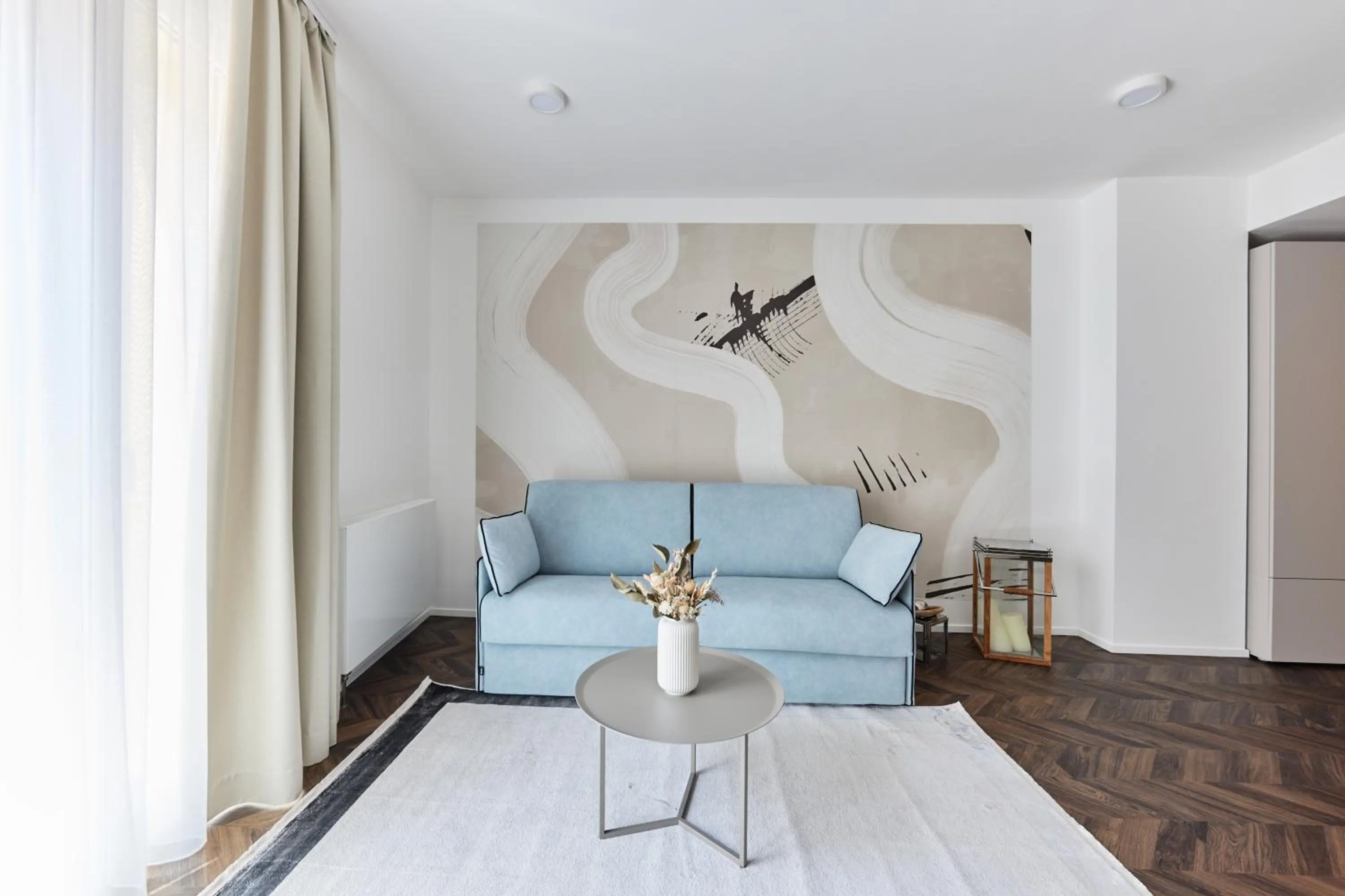 Living room in The Amberlyn Suite Hotel