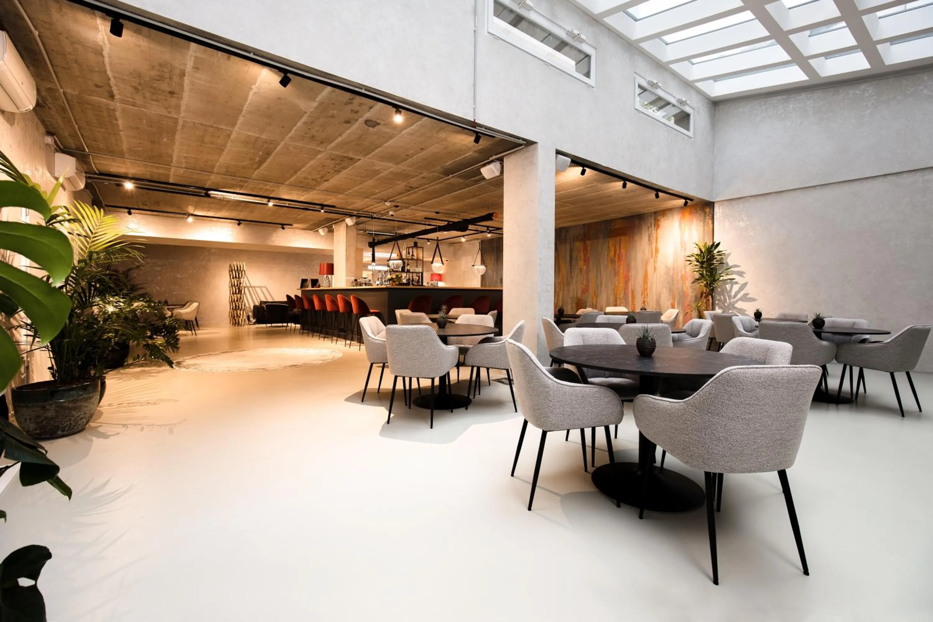 Breakfast in The Amberlyn Suite Hotel