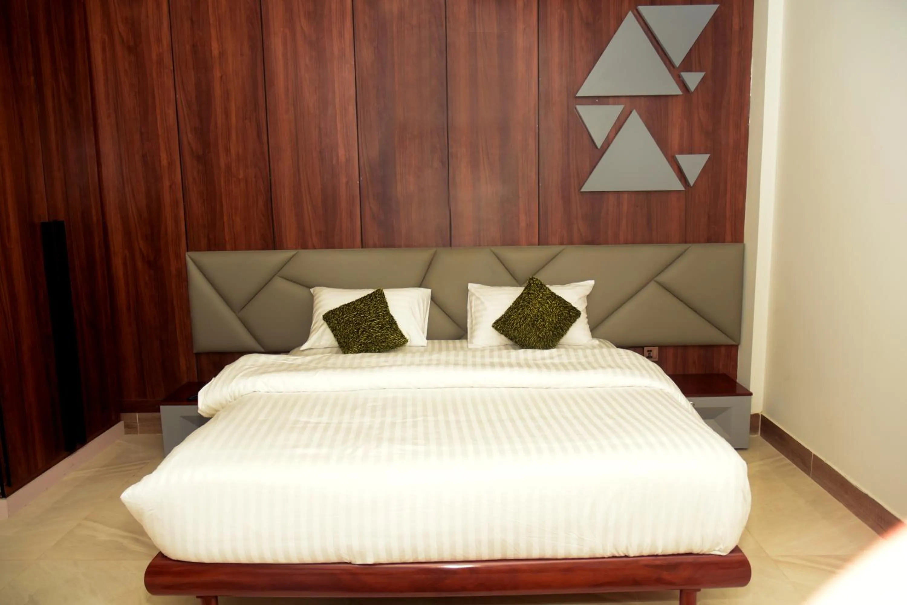 Bed in Grand Hotel Quetta