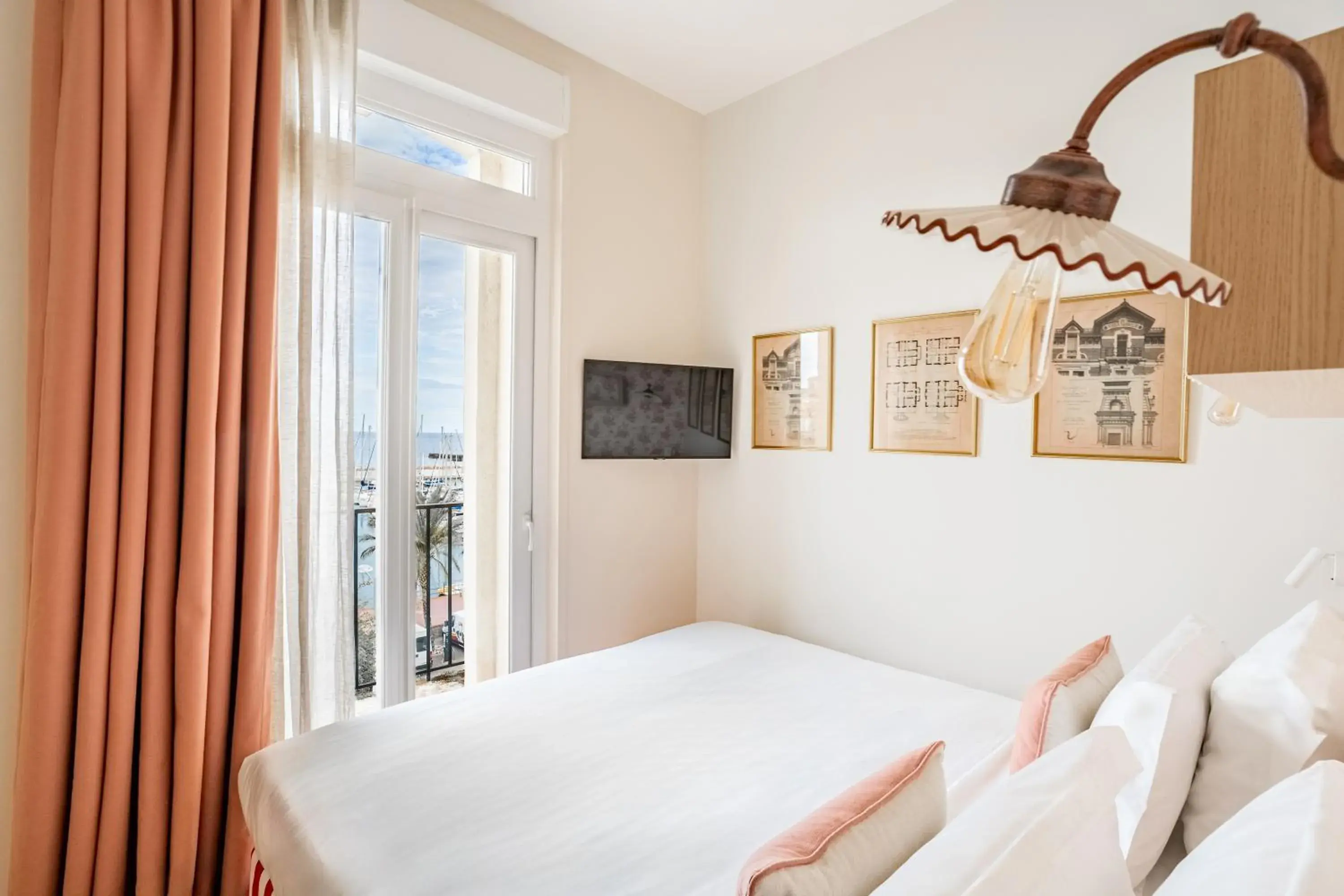 Privilege Room 4 People in Villa Camille Hotel & Spa Privilege Room 4 People in Villa Camille Hotel & Spa