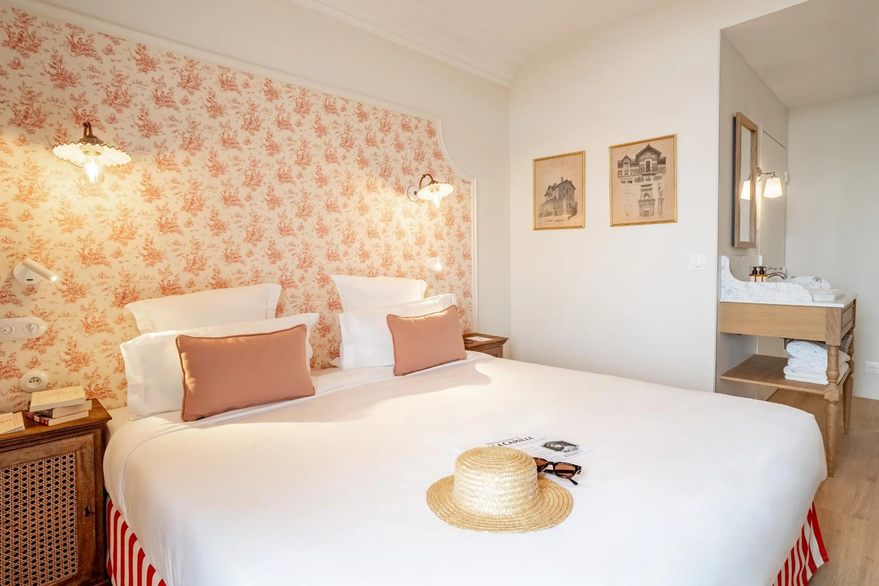 Bedroom, Bed in Villa Camille Hotel & Spa