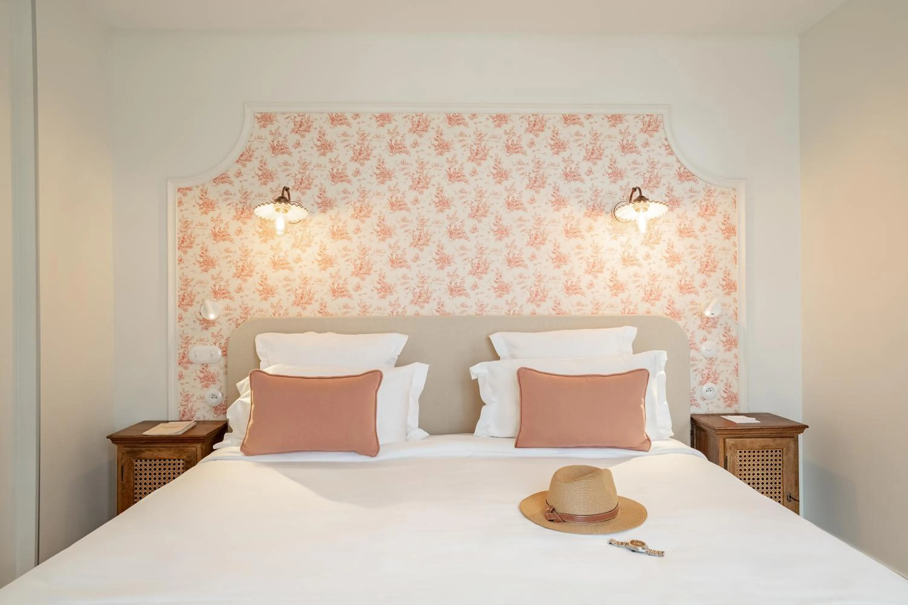 Bed in Villa Camille Hotel & Spa