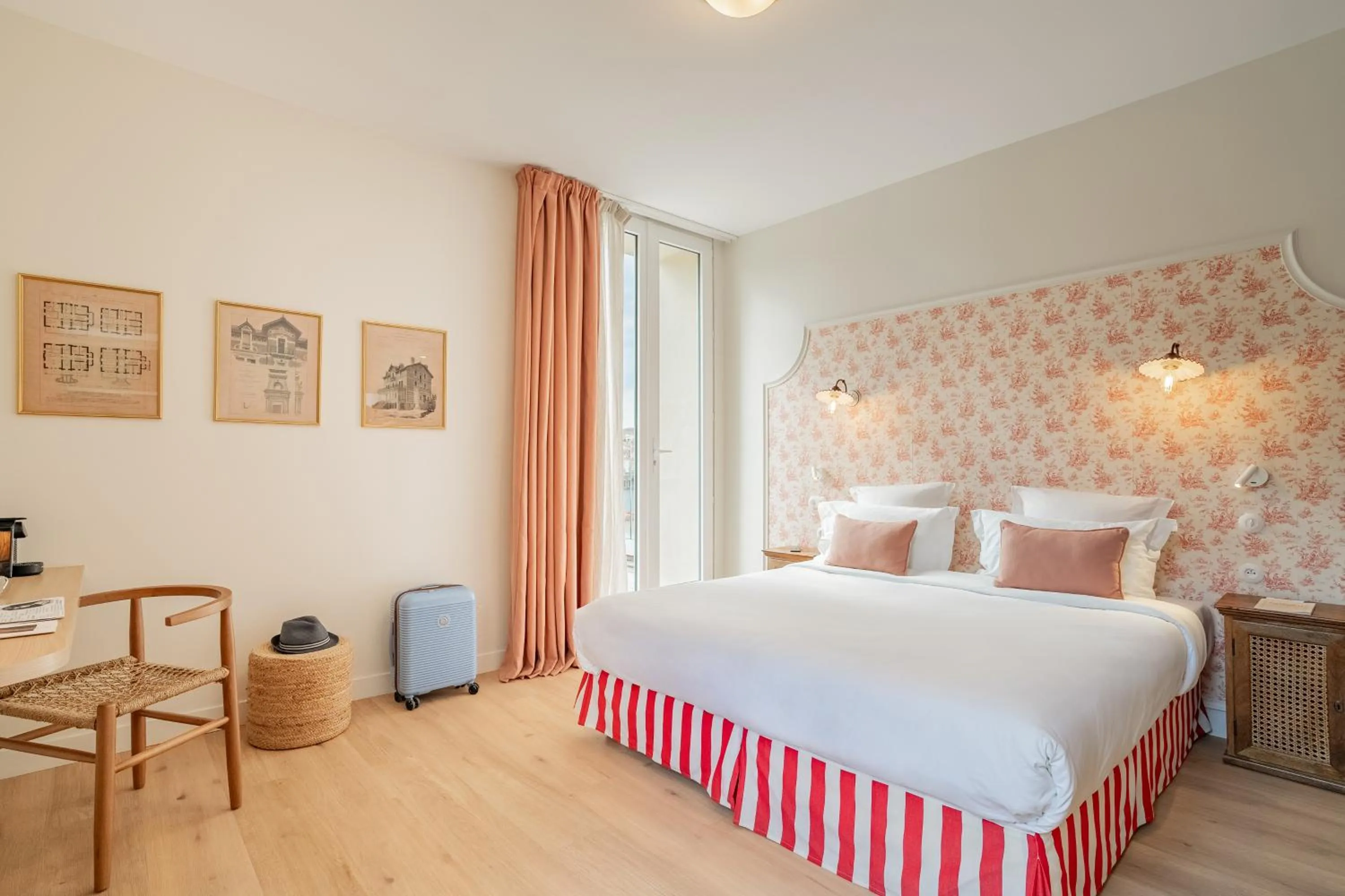 Bed in Villa Camille Hotel & Spa