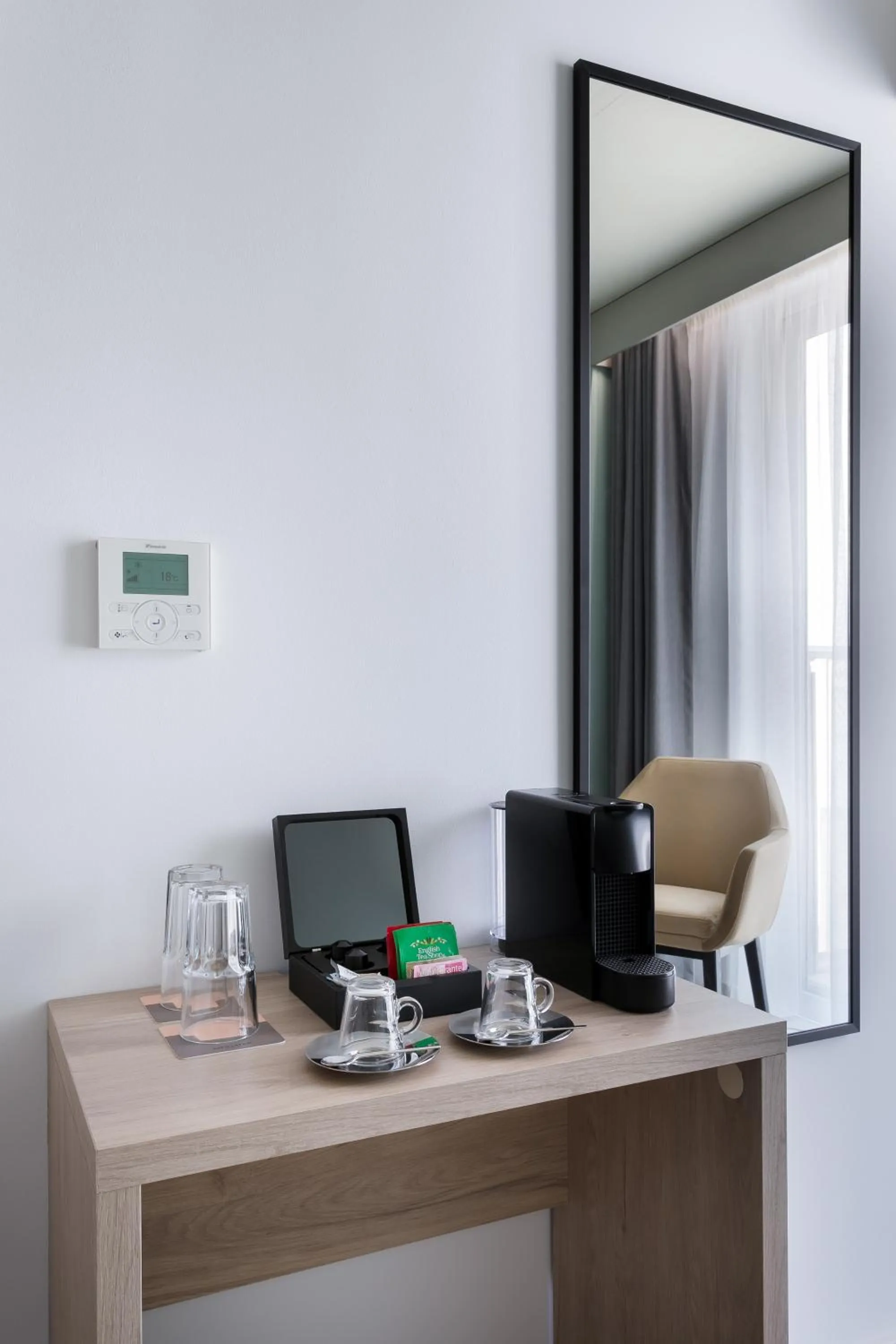 hair dresser in Hotel Mistral St Julian's, Affiliated by Meliá