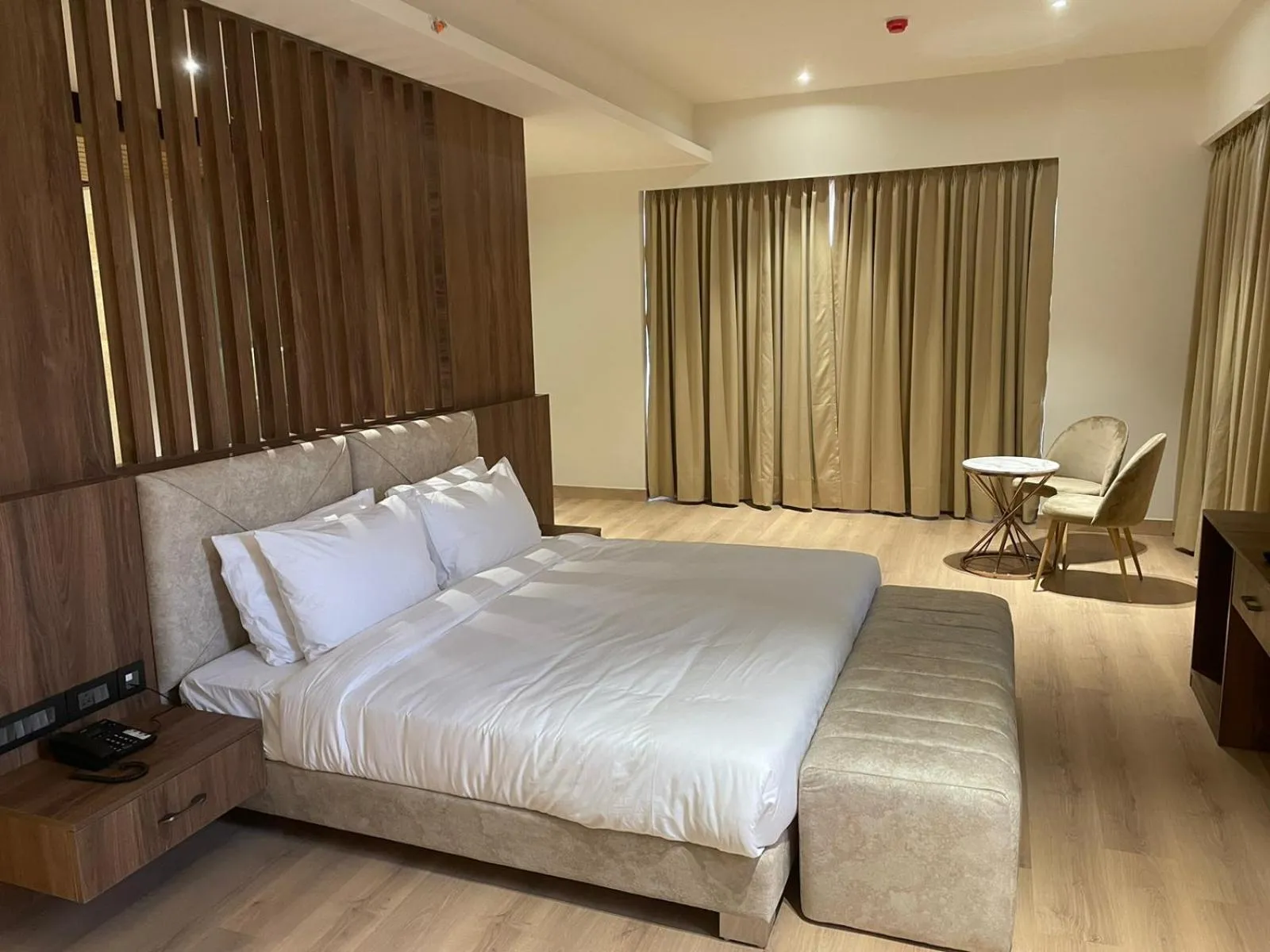 Bed in Dayal Gateway