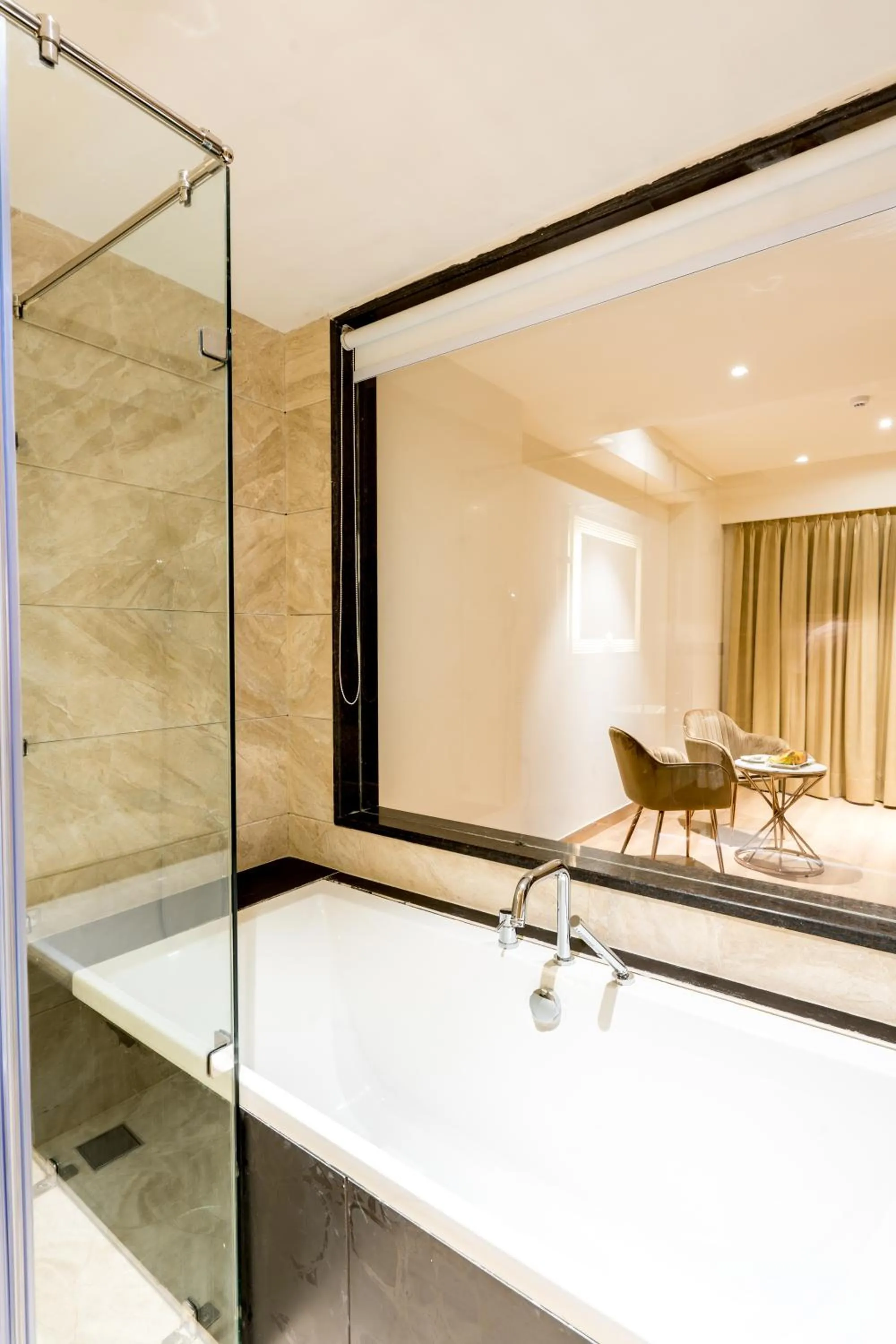 Photo of the whole room in Dayal Gateway